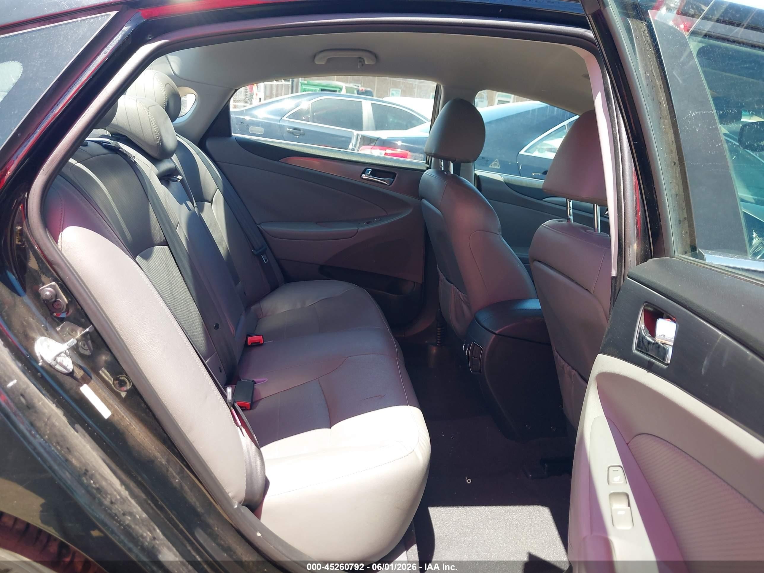 2013 Hyundai Sonata Hybrid Limited Black vin: KMHEC4A48DA095327