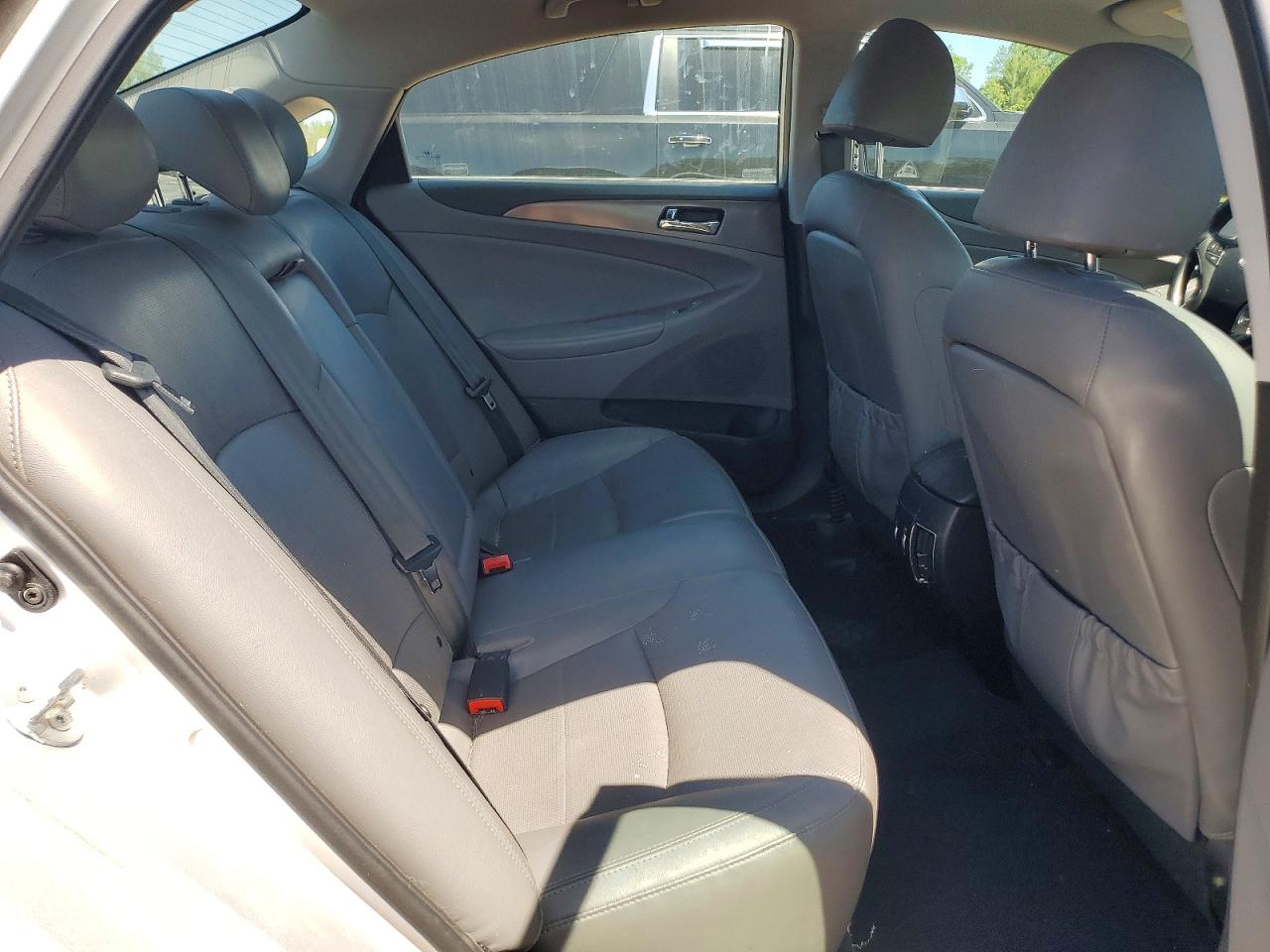 2013 Hyundai Sonata Hybrid Silver vin: KMHEC4A48DA098258