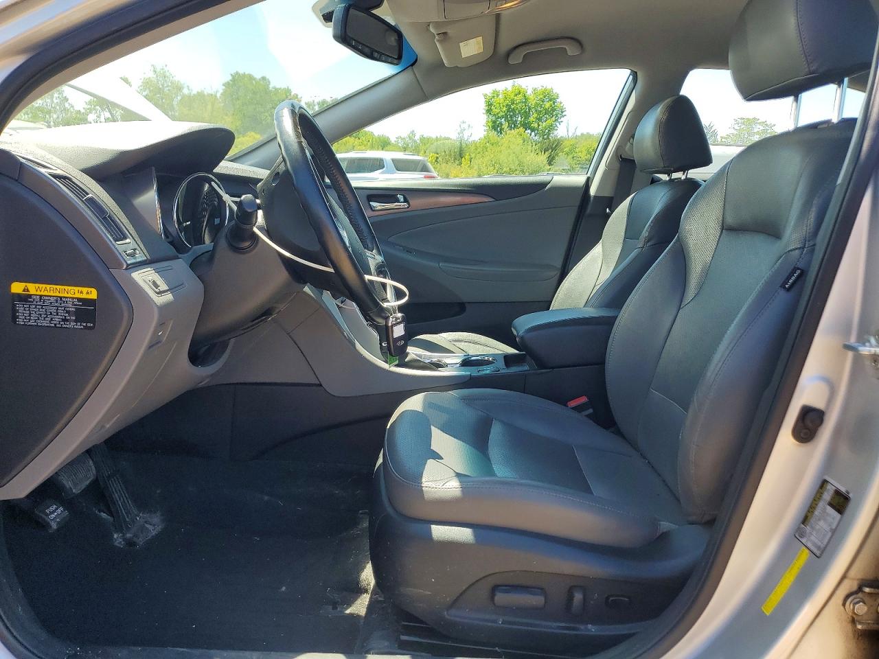 2013 Hyundai Sonata Hybrid Silver vin: KMHEC4A48DA098258