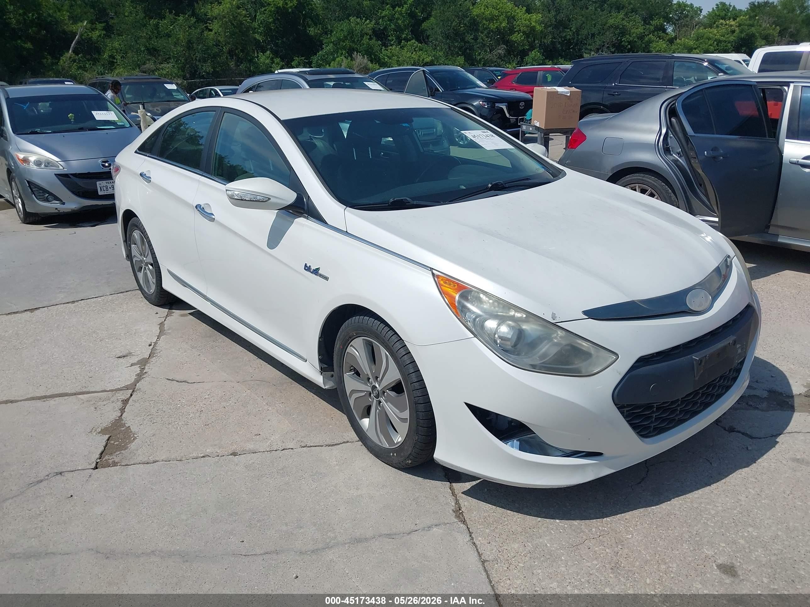 2013 Hyundai Sonata Hybrid Limited White vin: KMHEC4A48DA098759