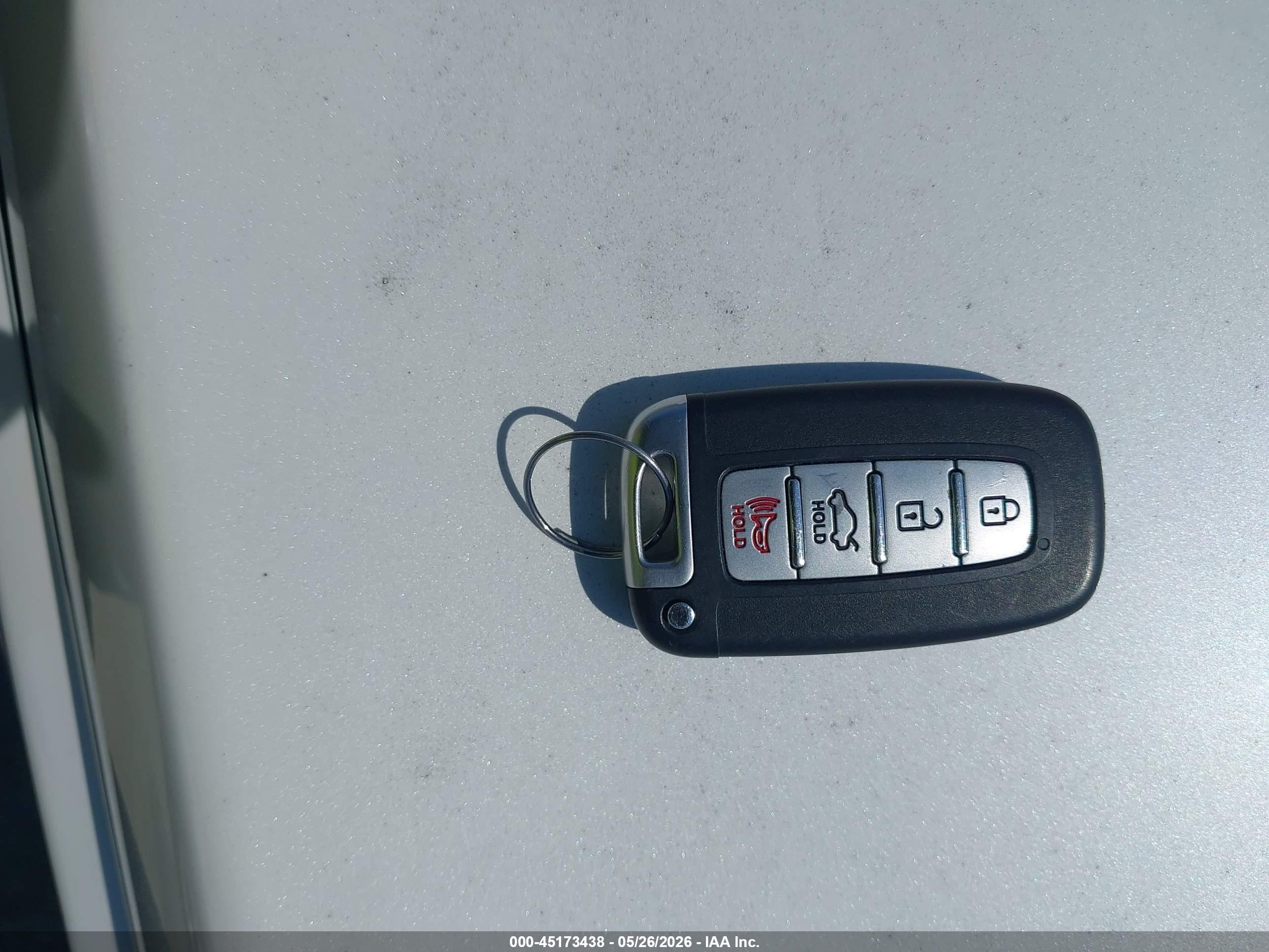 2013 Hyundai Sonata Hybrid Limited White vin: KMHEC4A48DA098759
