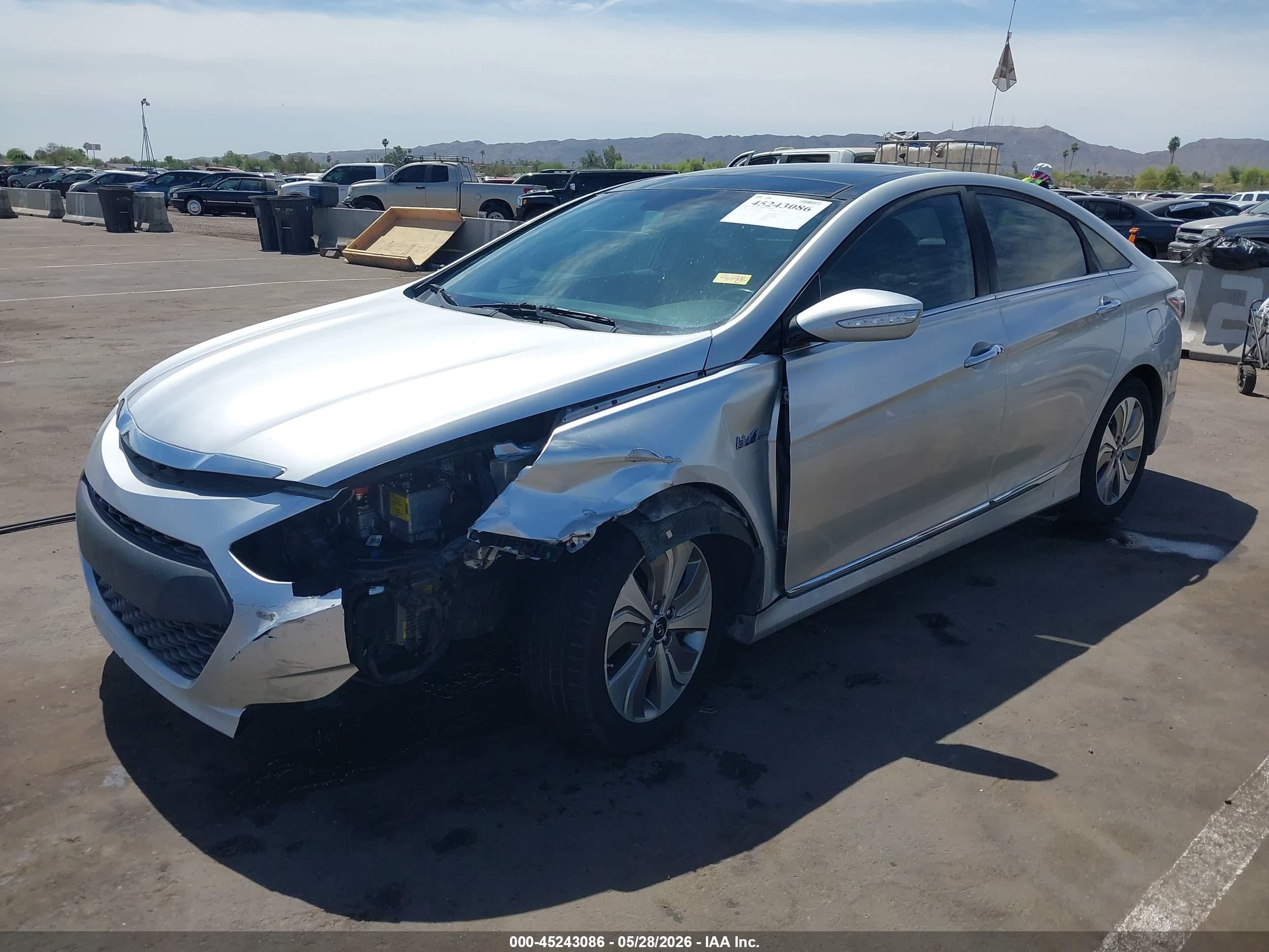 2014 Hyundai Sonata Hybrid Limited Silver vin: KMHEC4A48EA107056