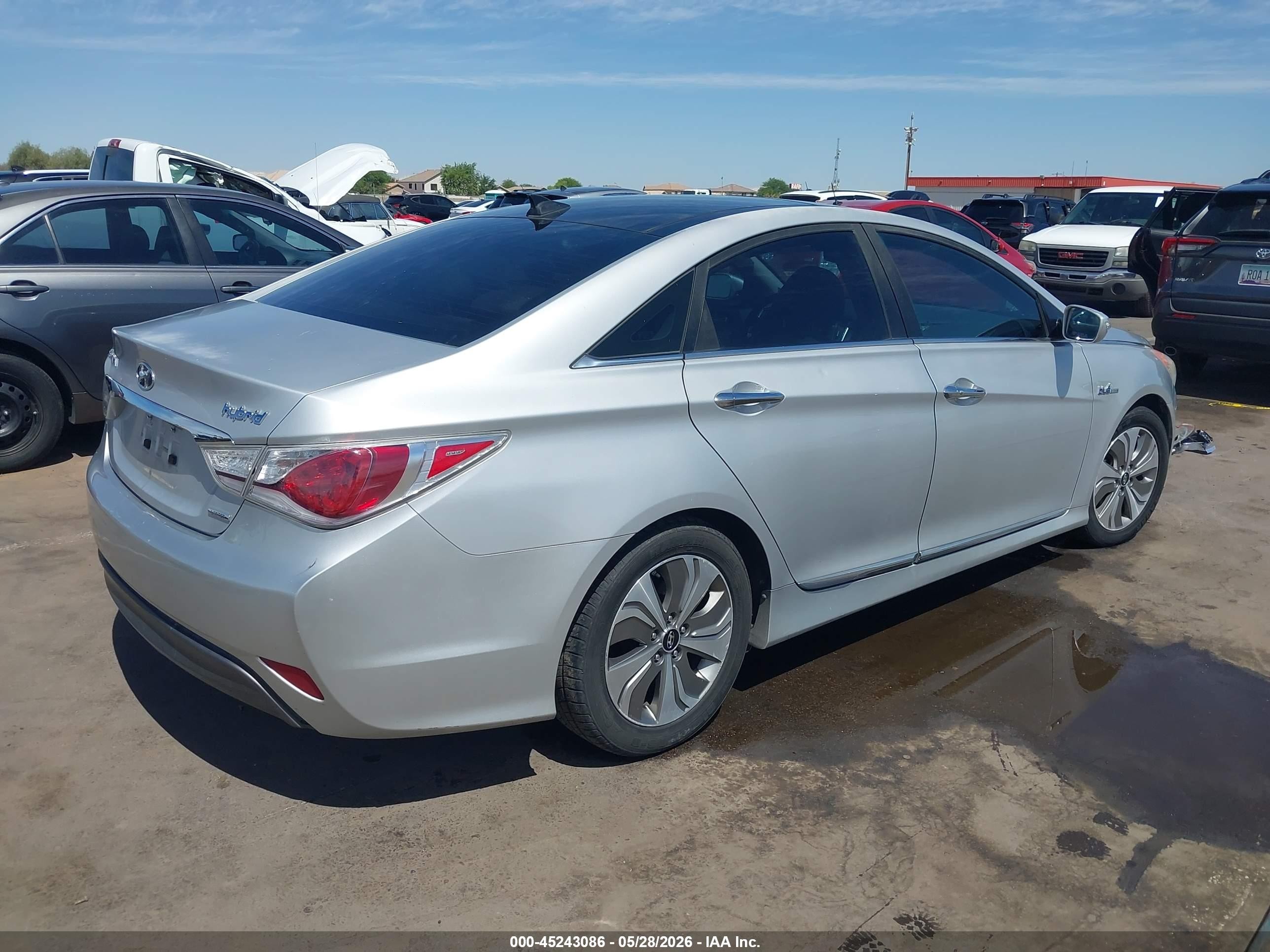 2014 Hyundai Sonata Hybrid Limited Silver vin: KMHEC4A48EA107056