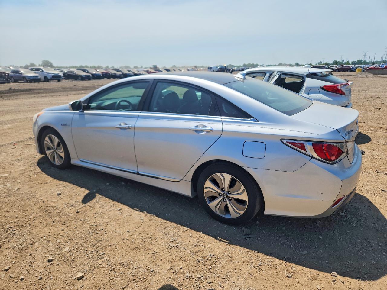 2014 Hyundai Sonata Hybrid Серебряный vin: KMHEC4A48EA108627