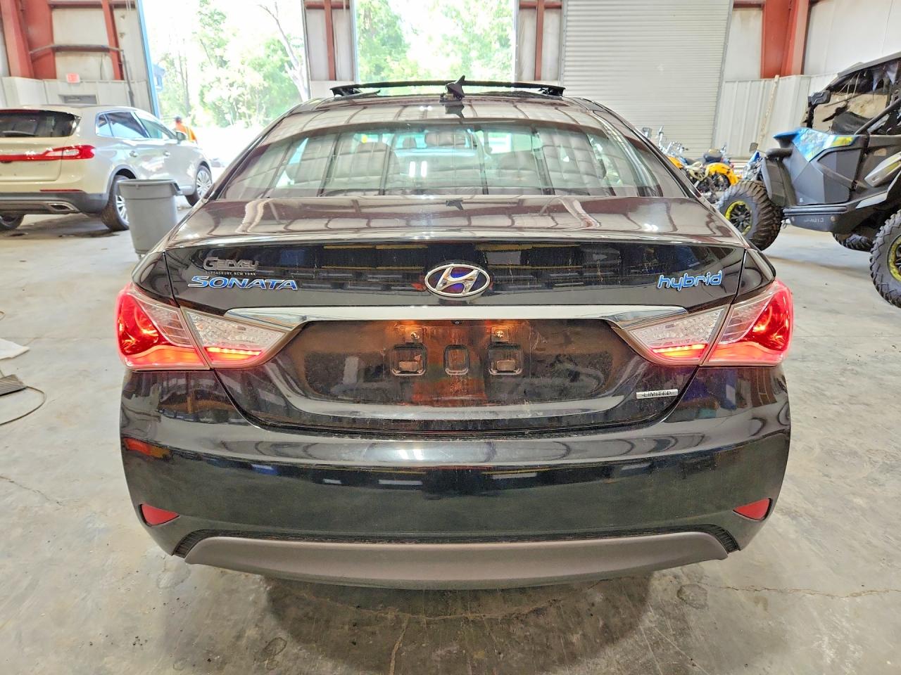 2014 Hyundai Sonata Hybrid Black vin: KMHEC4A48EA110068