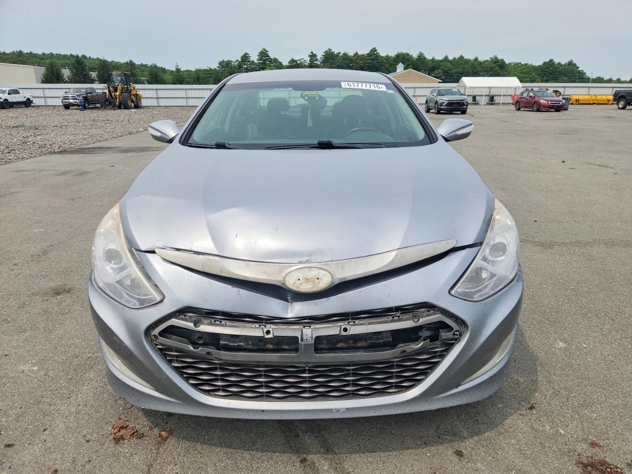 2014 Hyundai Sonata Hybrid Silver vin: KMHEC4A48EA112337