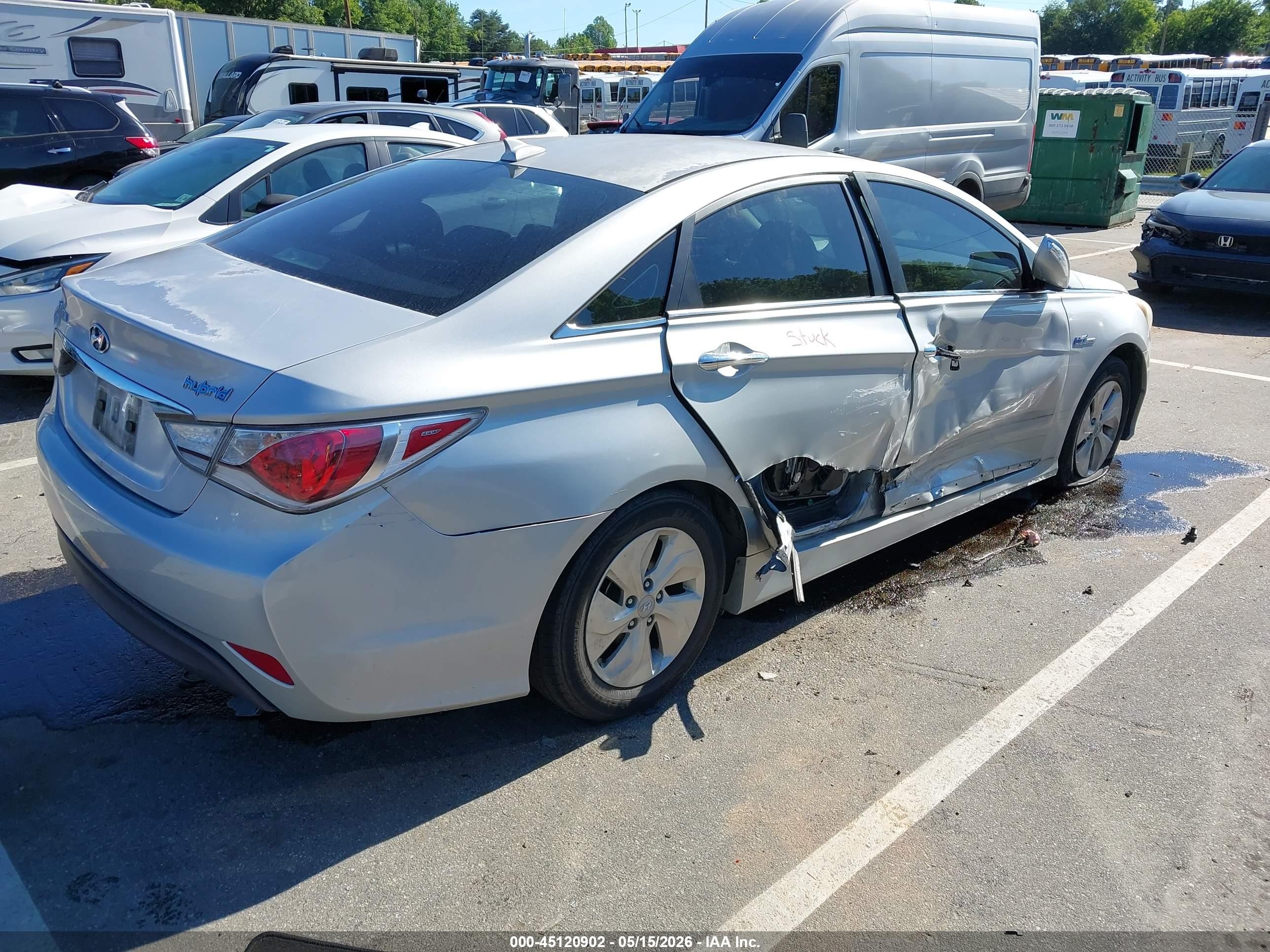 2014 Hyundai Sonata Hybrid   Silver vin: KMHEC4A48EA116517