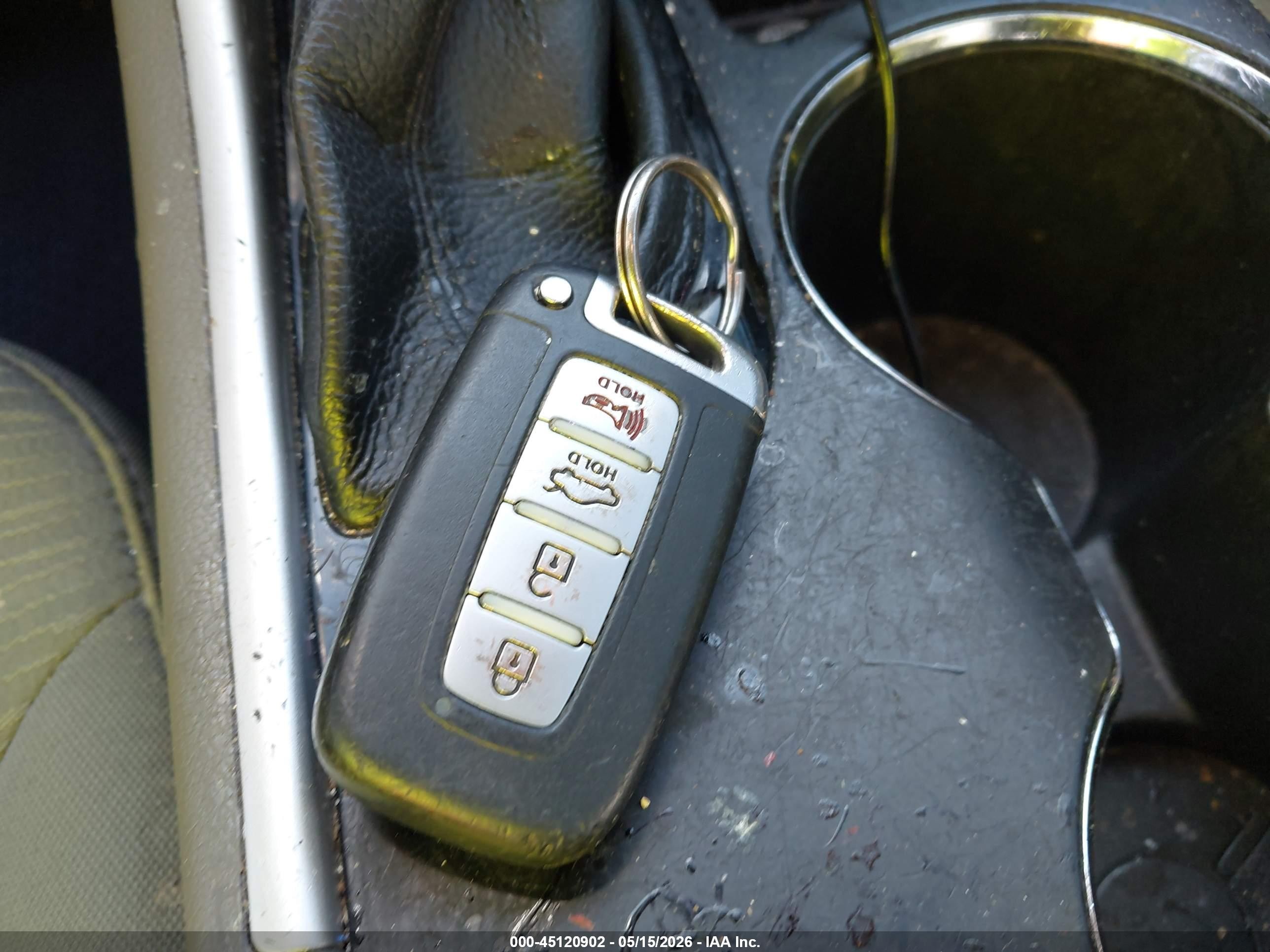 2014 Hyundai Sonata Hybrid   Silver vin: KMHEC4A48EA116517