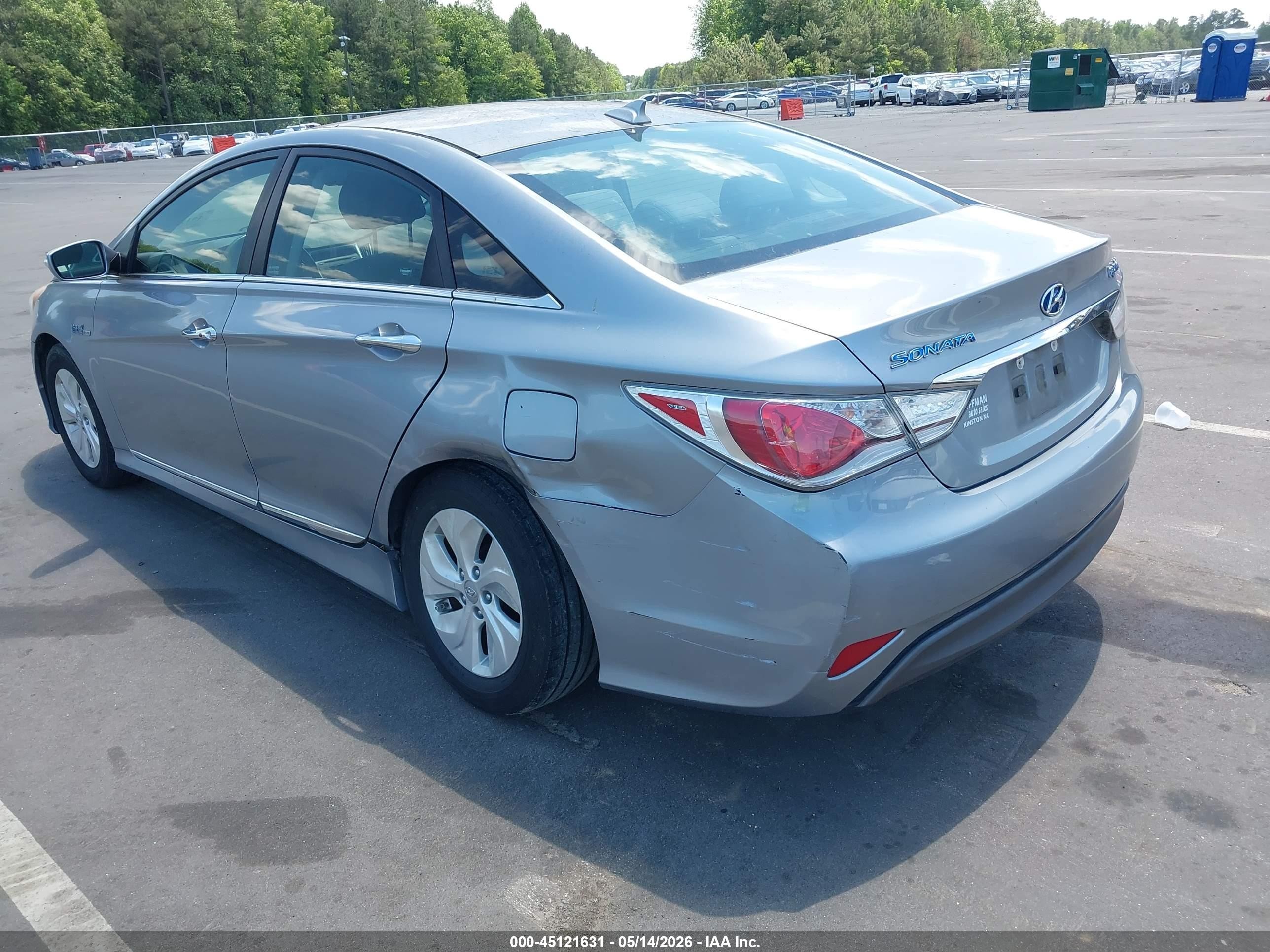 2014 Hyundai Sonata Hybrid   Silver vin: KMHEC4A48EA117991