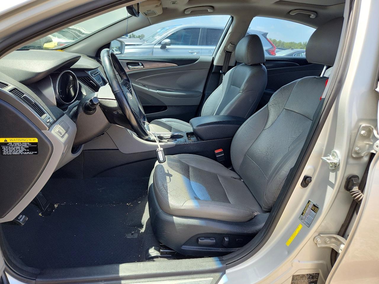 2015 Hyundai Sonata Hybrid Limited Silver vin: KMHEC4A48FA119757