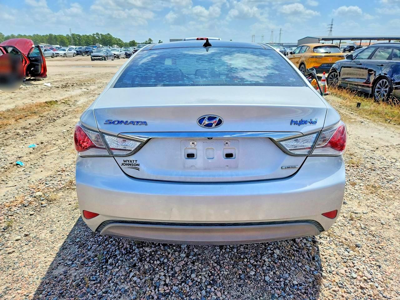 2015 Hyundai Sonata Hybrid Limited Silver vin: KMHEC4A48FA119757