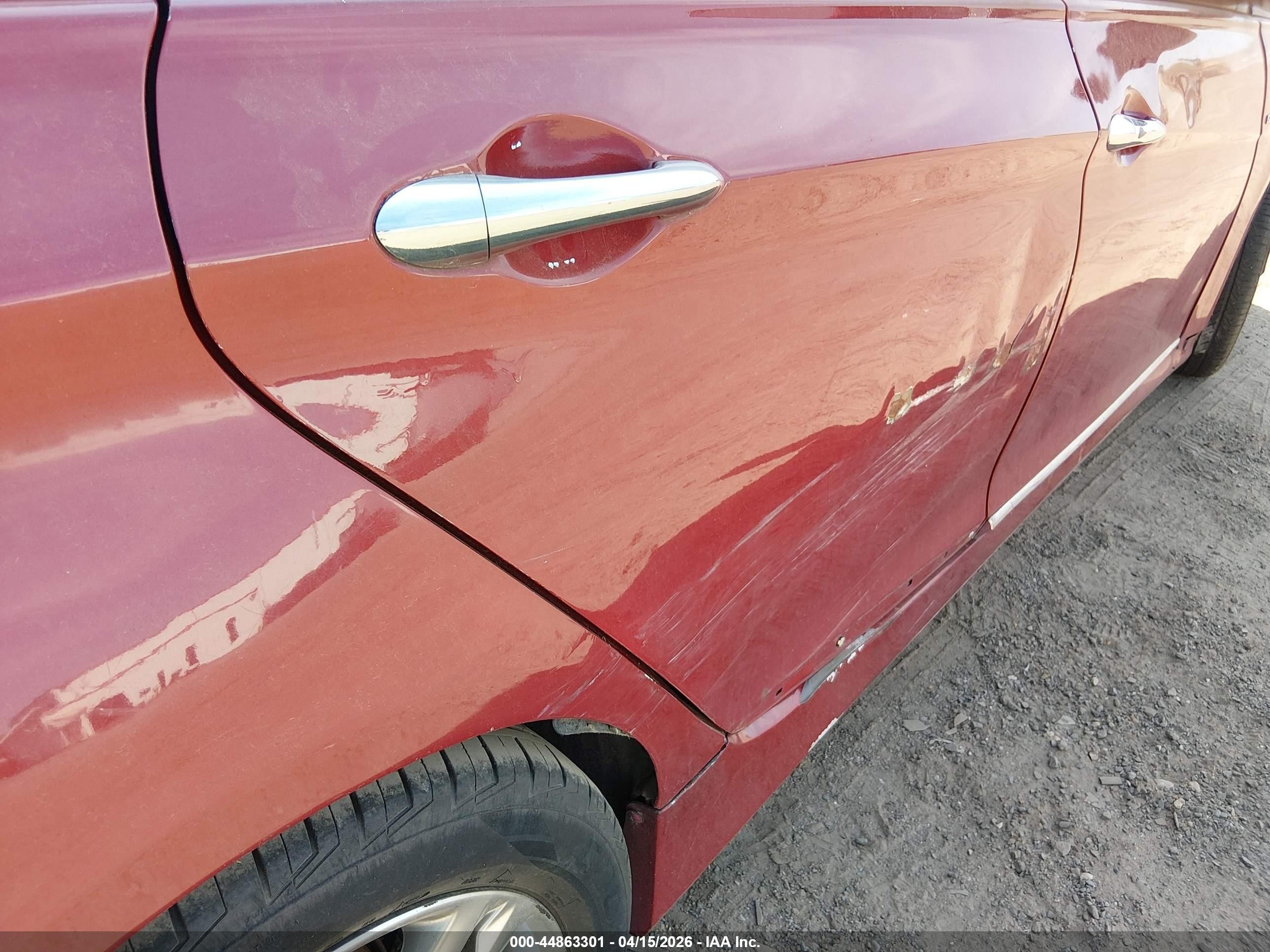 2015 Hyundai Sonata Hybrid Limited Red vin: KMHEC4A48FA122982