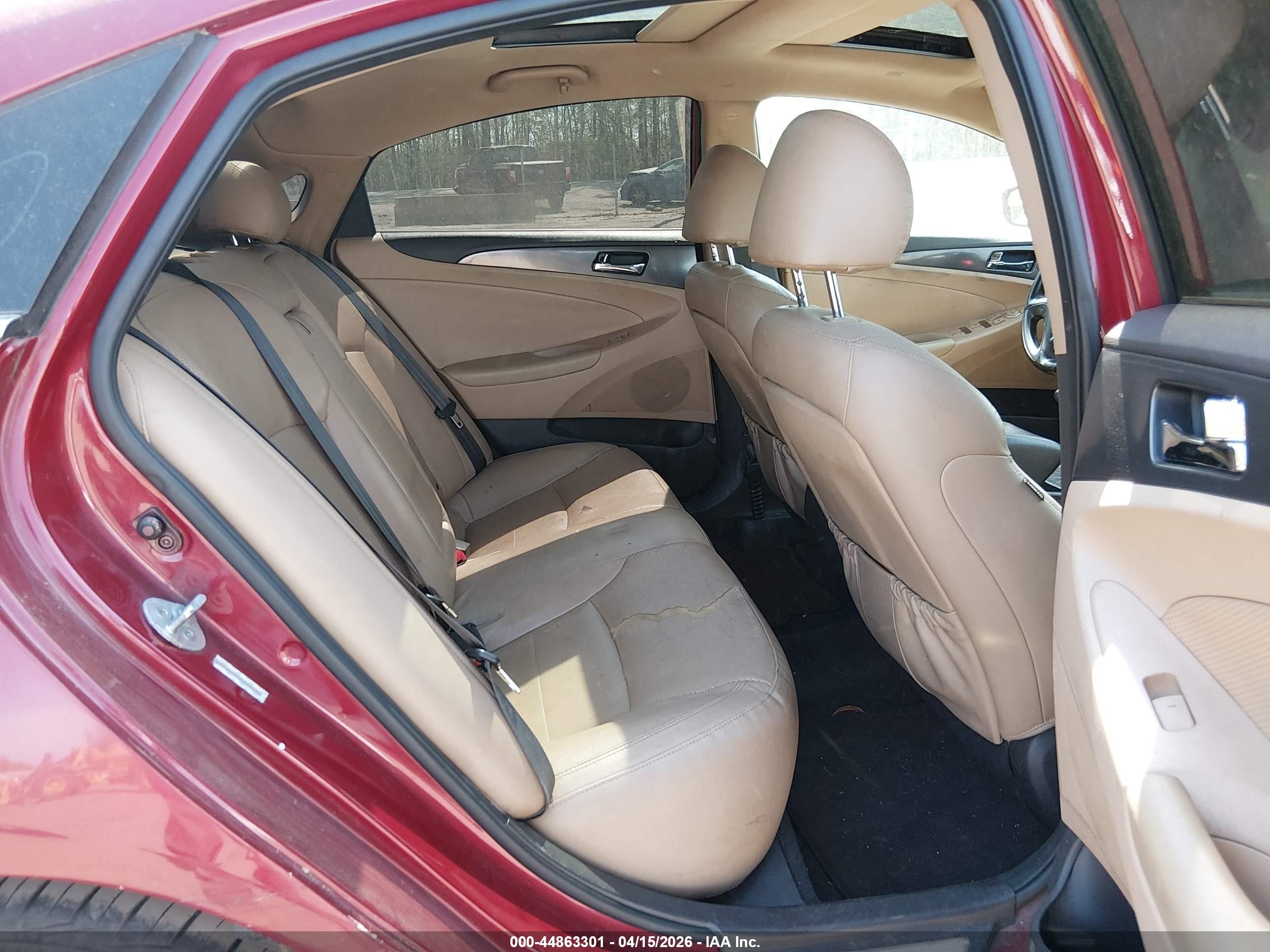 2015 Hyundai Sonata Hybrid Limited Red vin: KMHEC4A48FA122982