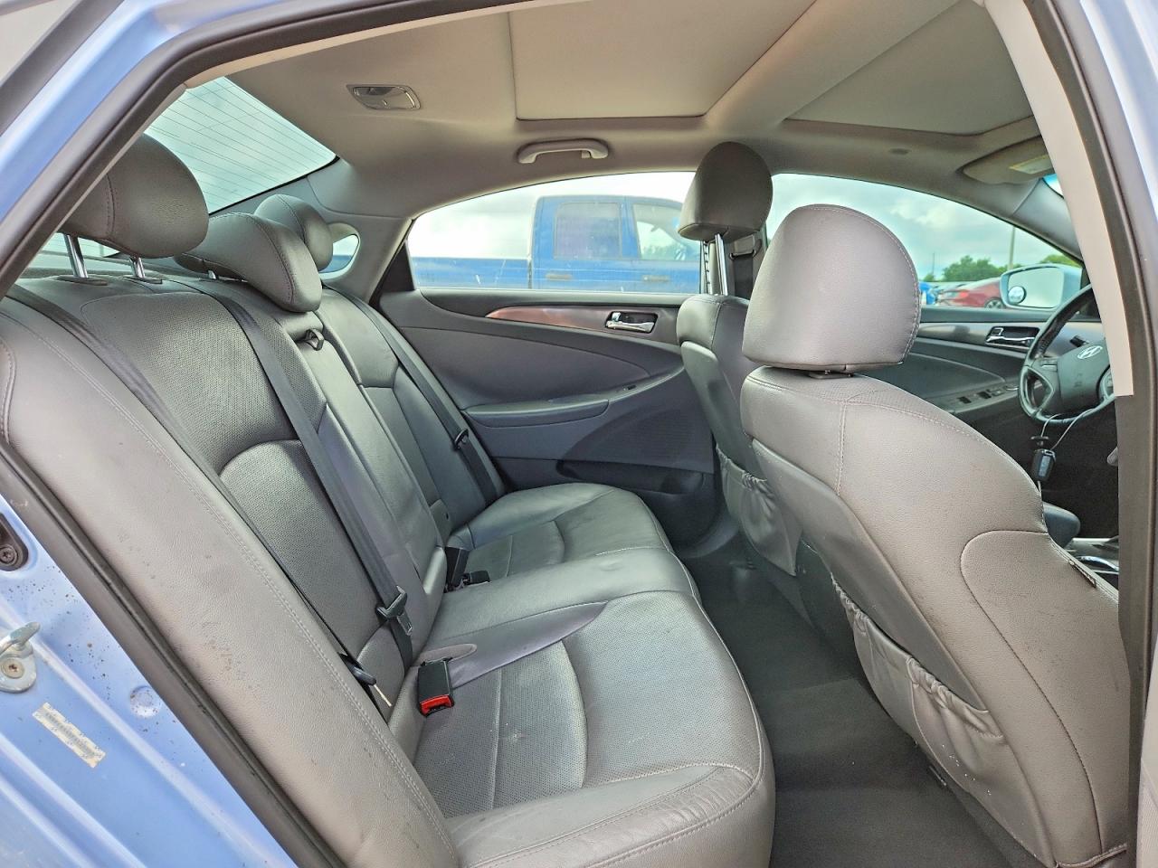2015 Hyundai Sonata Hybrid Limited Blue vin: KMHEC4A48FA123307