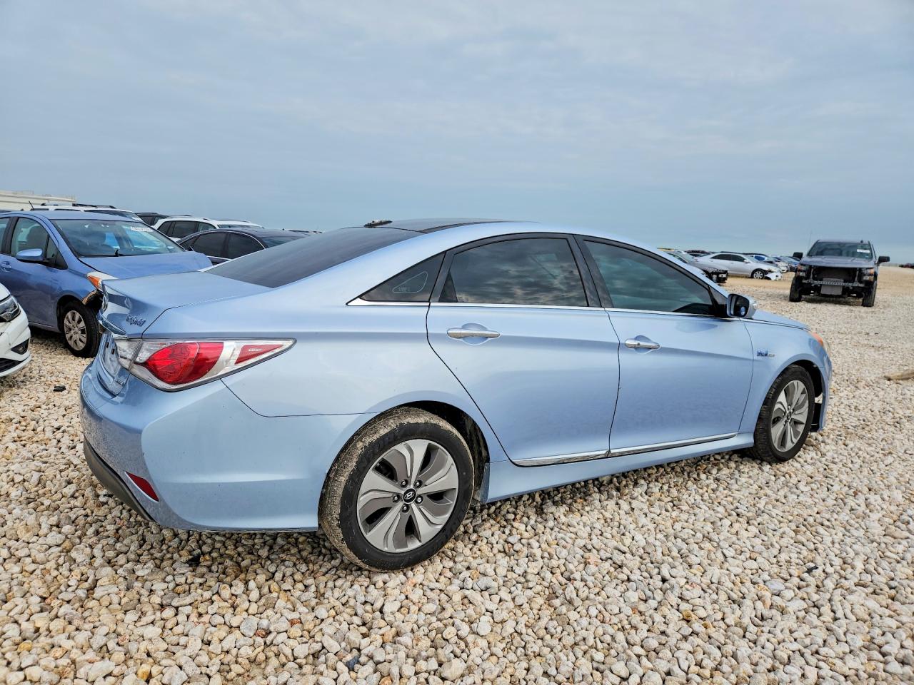 2015 Hyundai Sonata Hybrid Limited Blue vin: KMHEC4A48FA123307