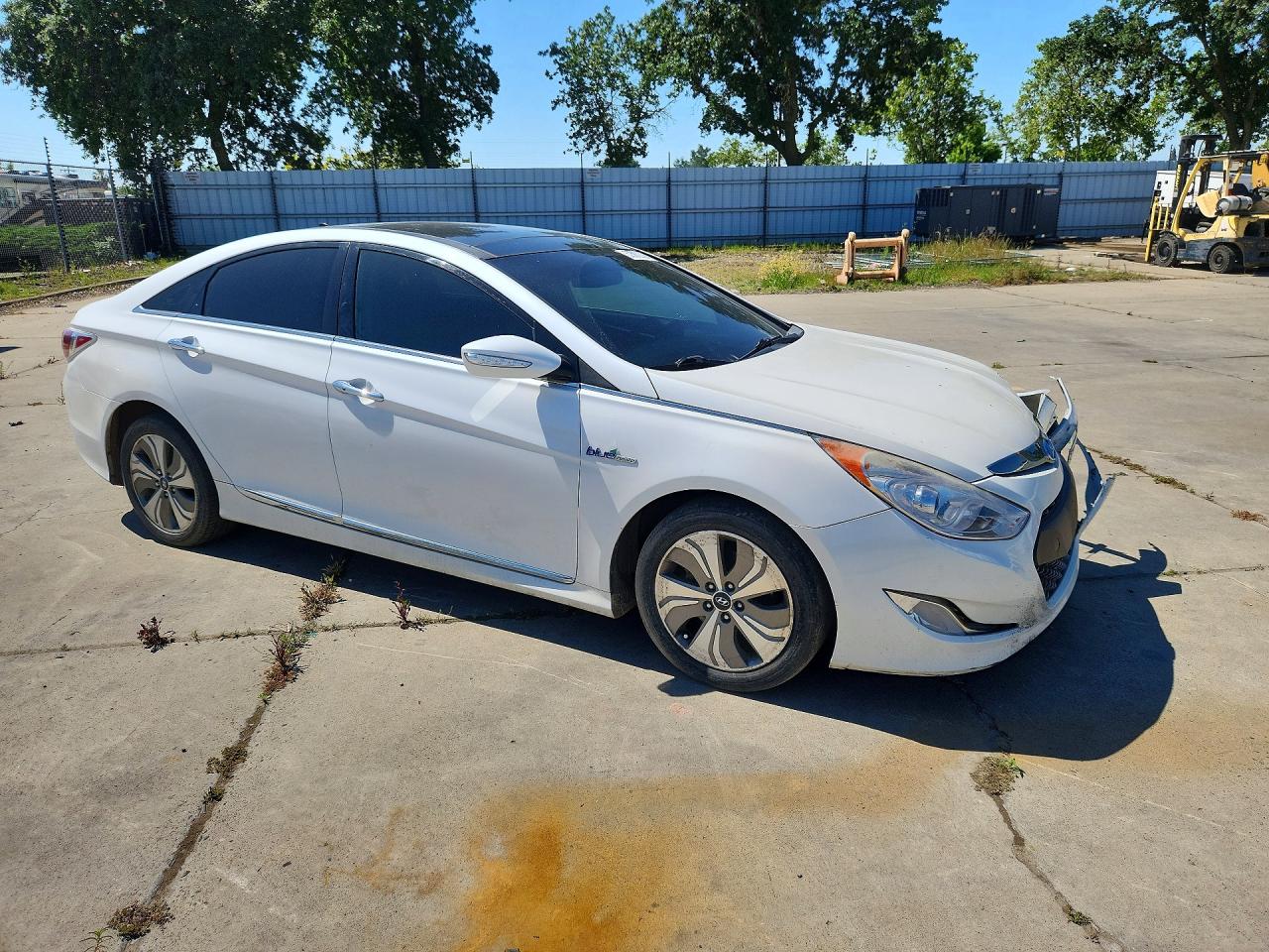 2015 Hyundai Sonata Hybrid Limited White vin: KMHEC4A48FA124456