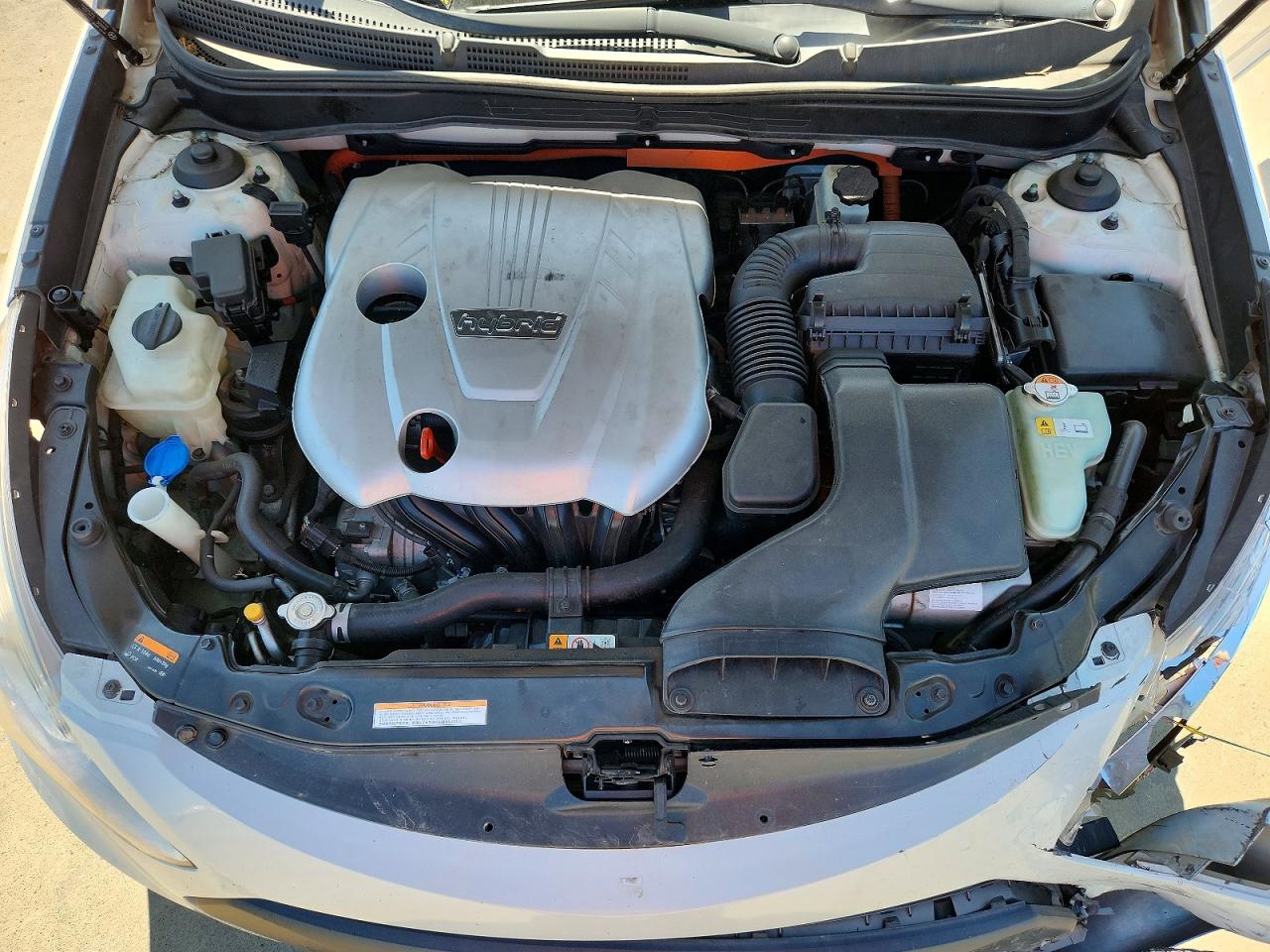 2015 Hyundai Sonata Hybrid Limited White vin: KMHEC4A48FA124456