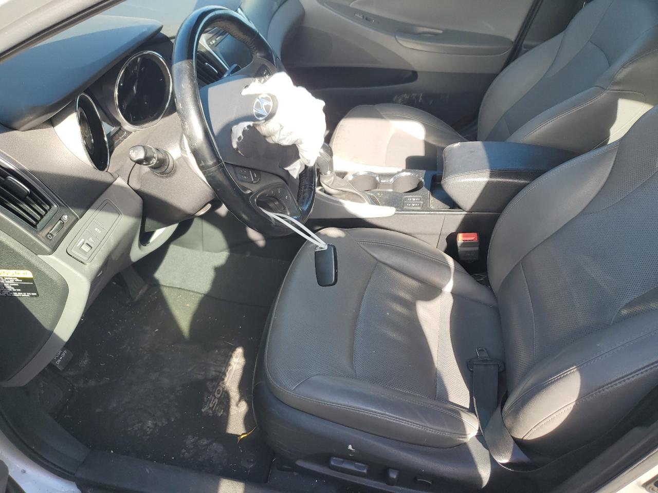 2015 Hyundai Sonata Hybrid Silver vin: KMHEC4A48FA125980