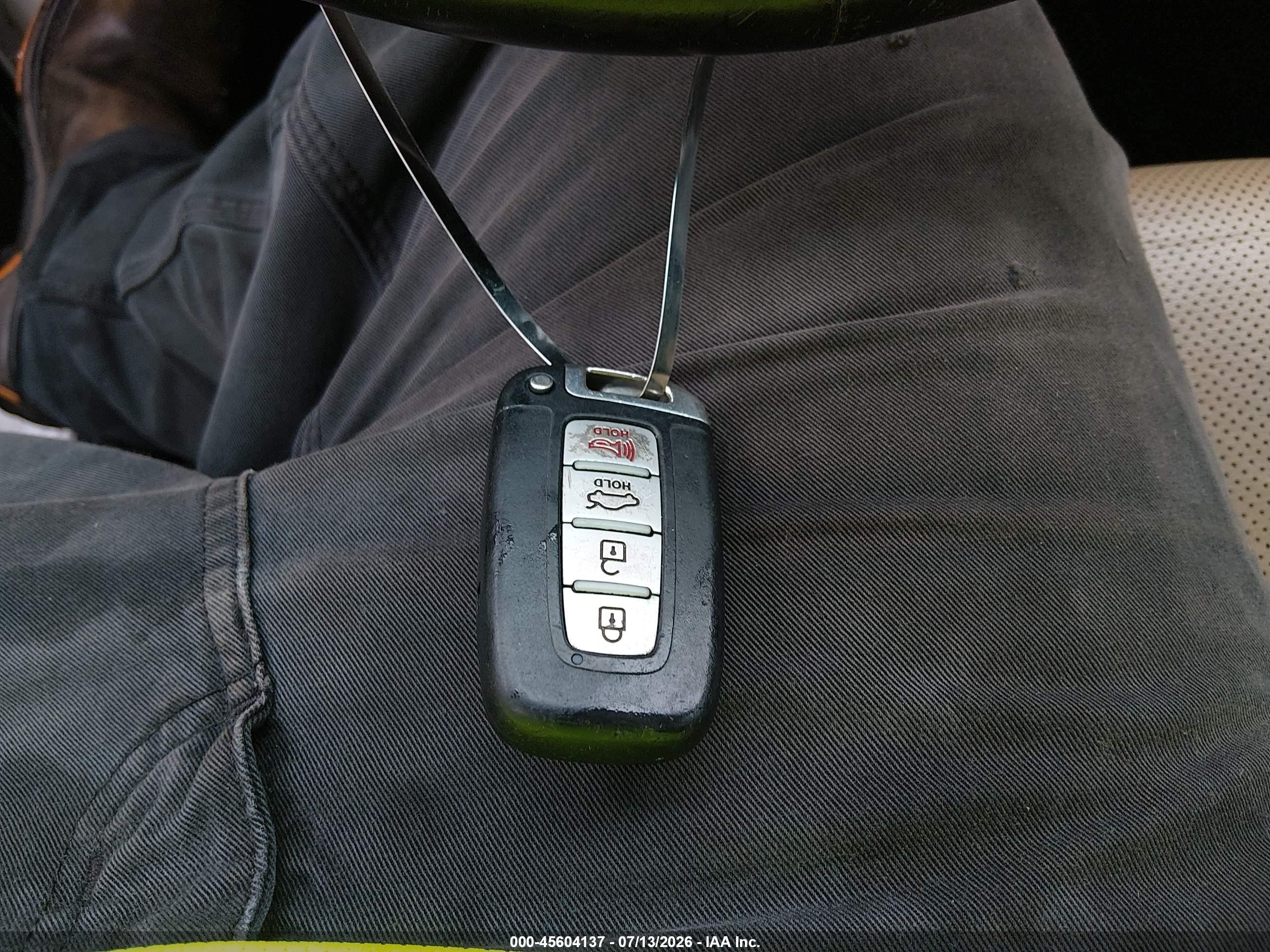 2015 Hyundai Sonata Hybrid Limited Белый vin: KMHEC4A48FA126157