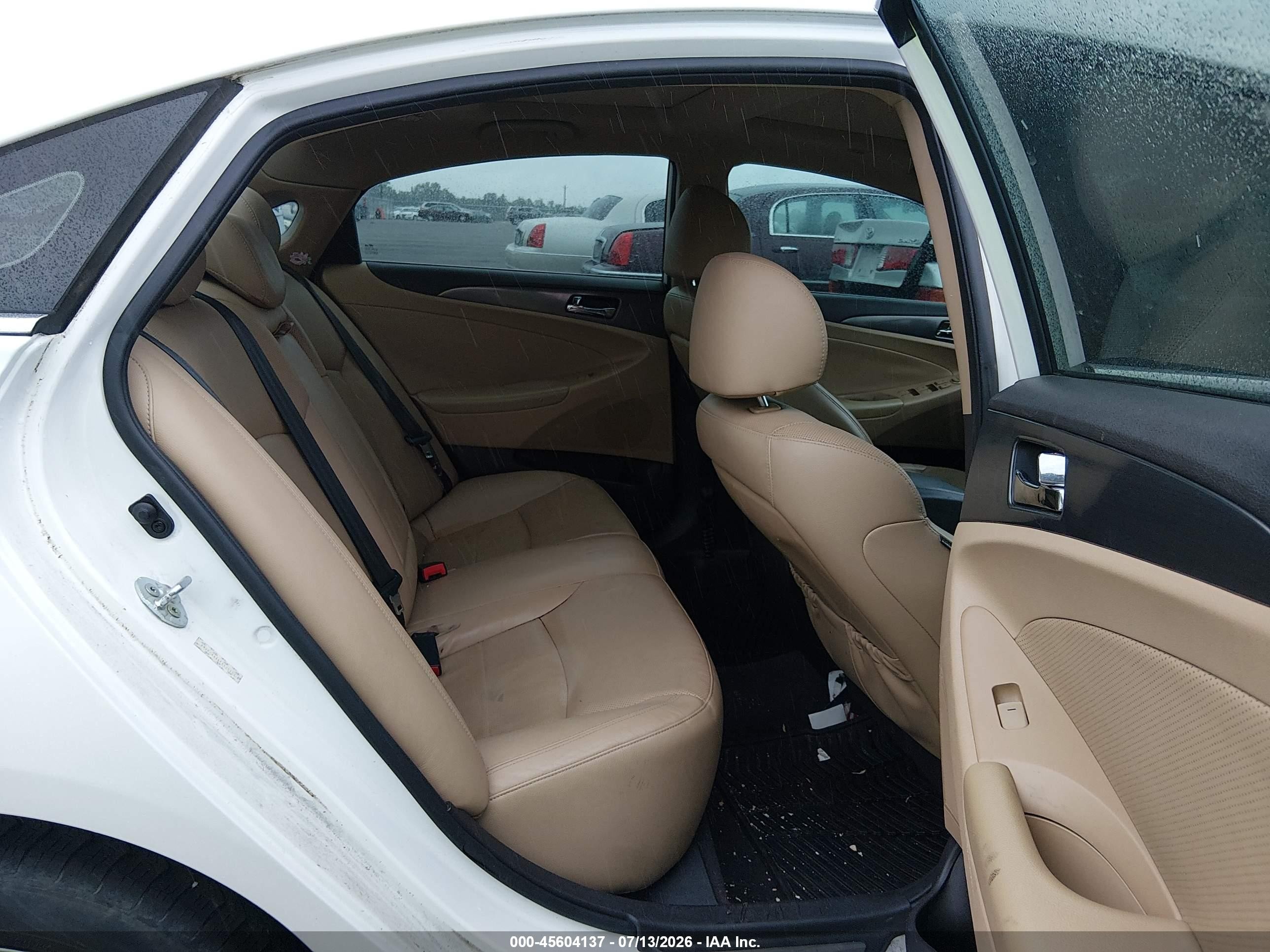 2015 Hyundai Sonata Hybrid Limited Белый vin: KMHEC4A48FA126157