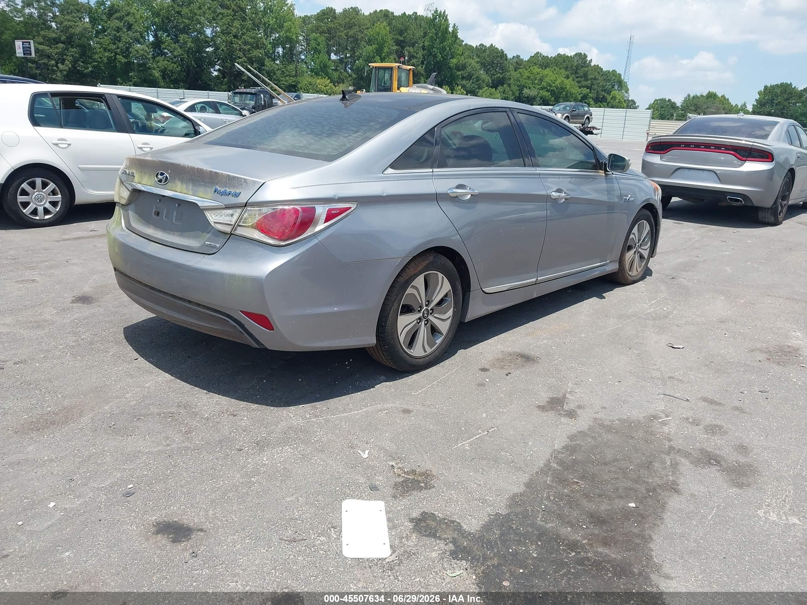 2015 Hyundai Sonata Hybrid Limited Silver vin: KMHEC4A48FA127132