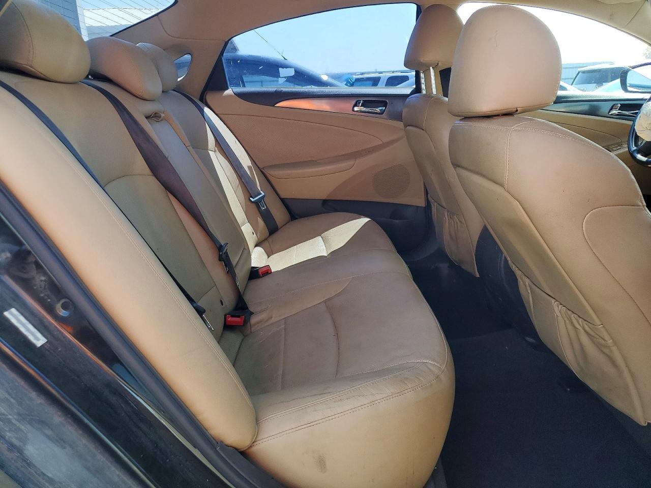 2015 Hyundai Sonata Hybrid Limited Black vin: KMHEC4A48FA135571