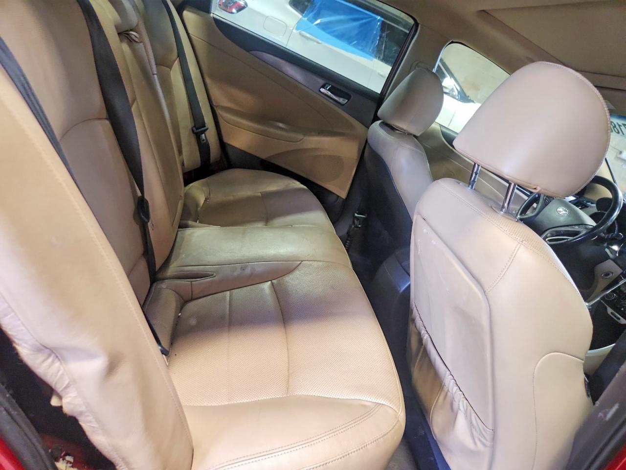 2015 Hyundai Sonata Hybrid Limited Red vin: KMHEC4A48FA135666