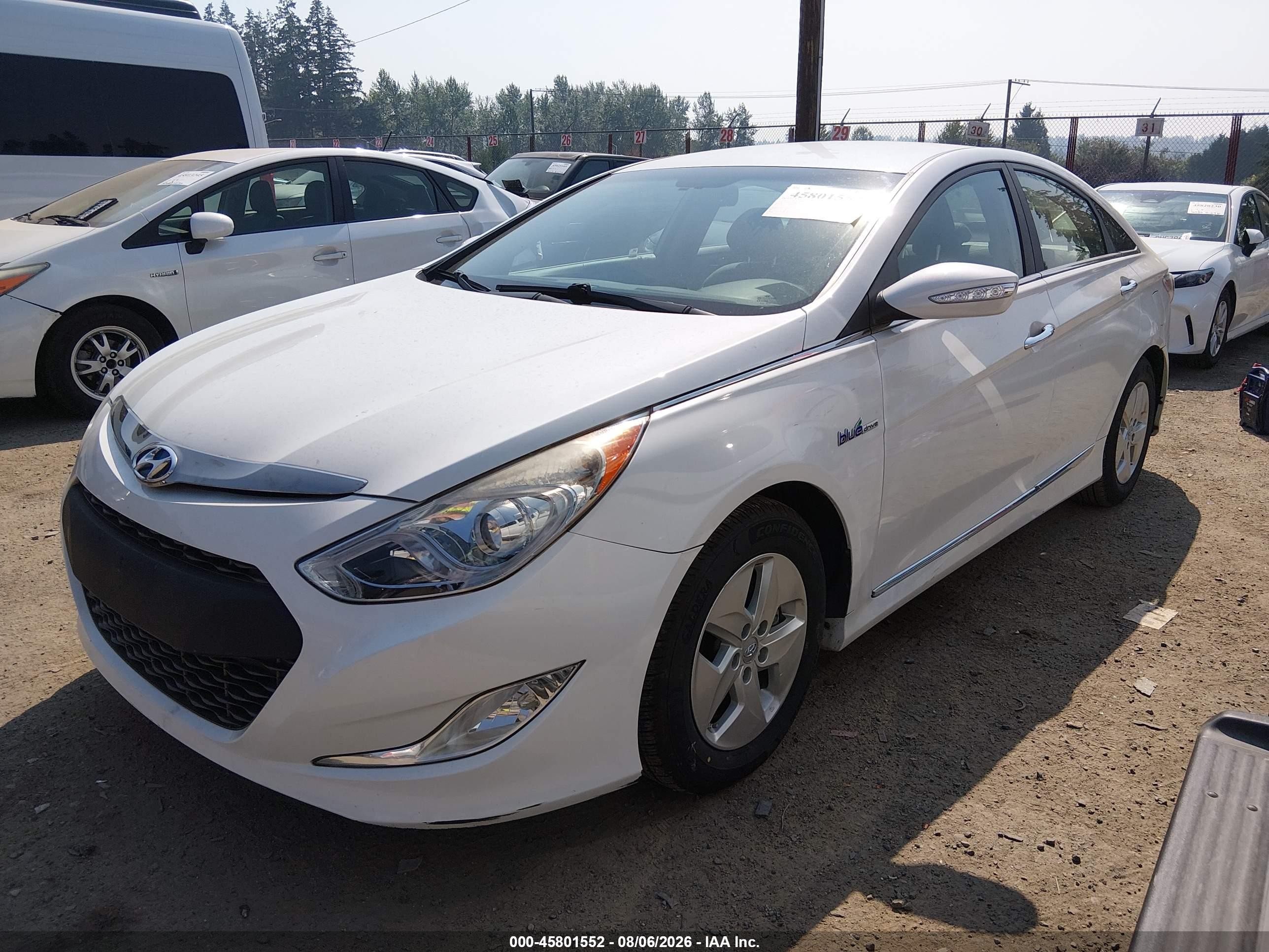 2011 Hyundai Sonata Hybrid   White vin: KMHEC4A49BA002215