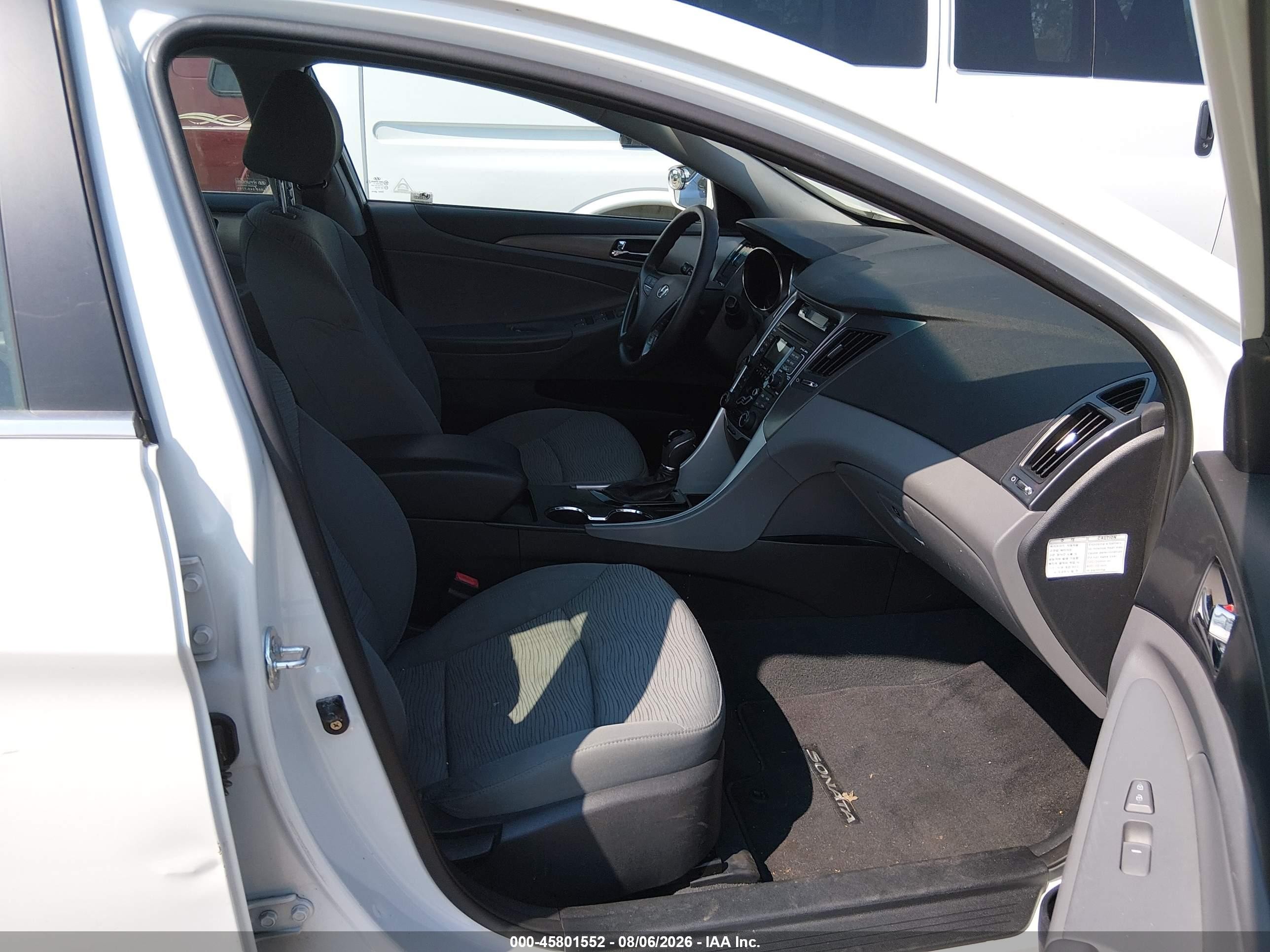 2011 Hyundai Sonata Hybrid   White vin: KMHEC4A49BA002215