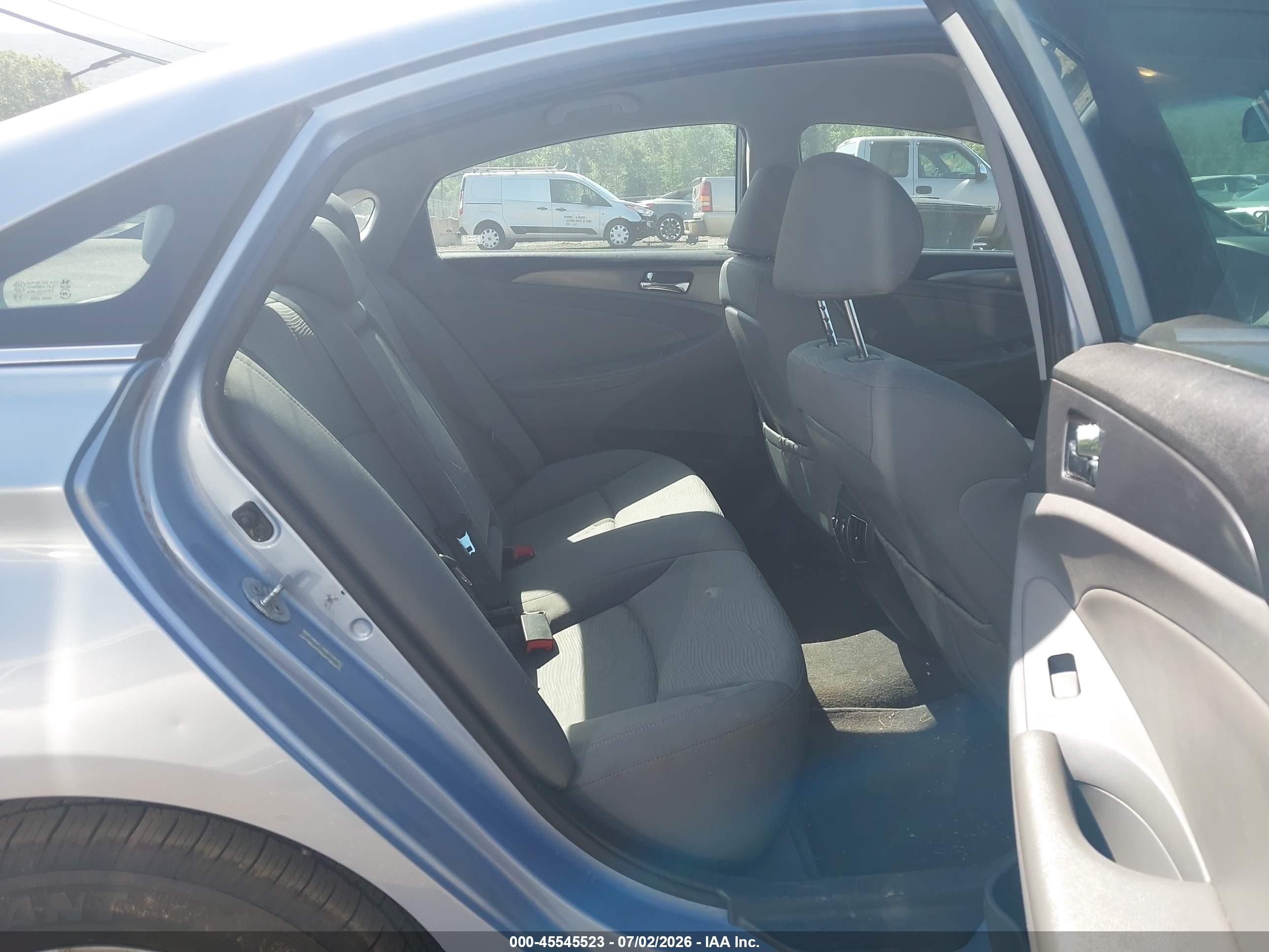 2011 Hyundai Sonata Hybrid   Blue vin: KMHEC4A49BA004742
