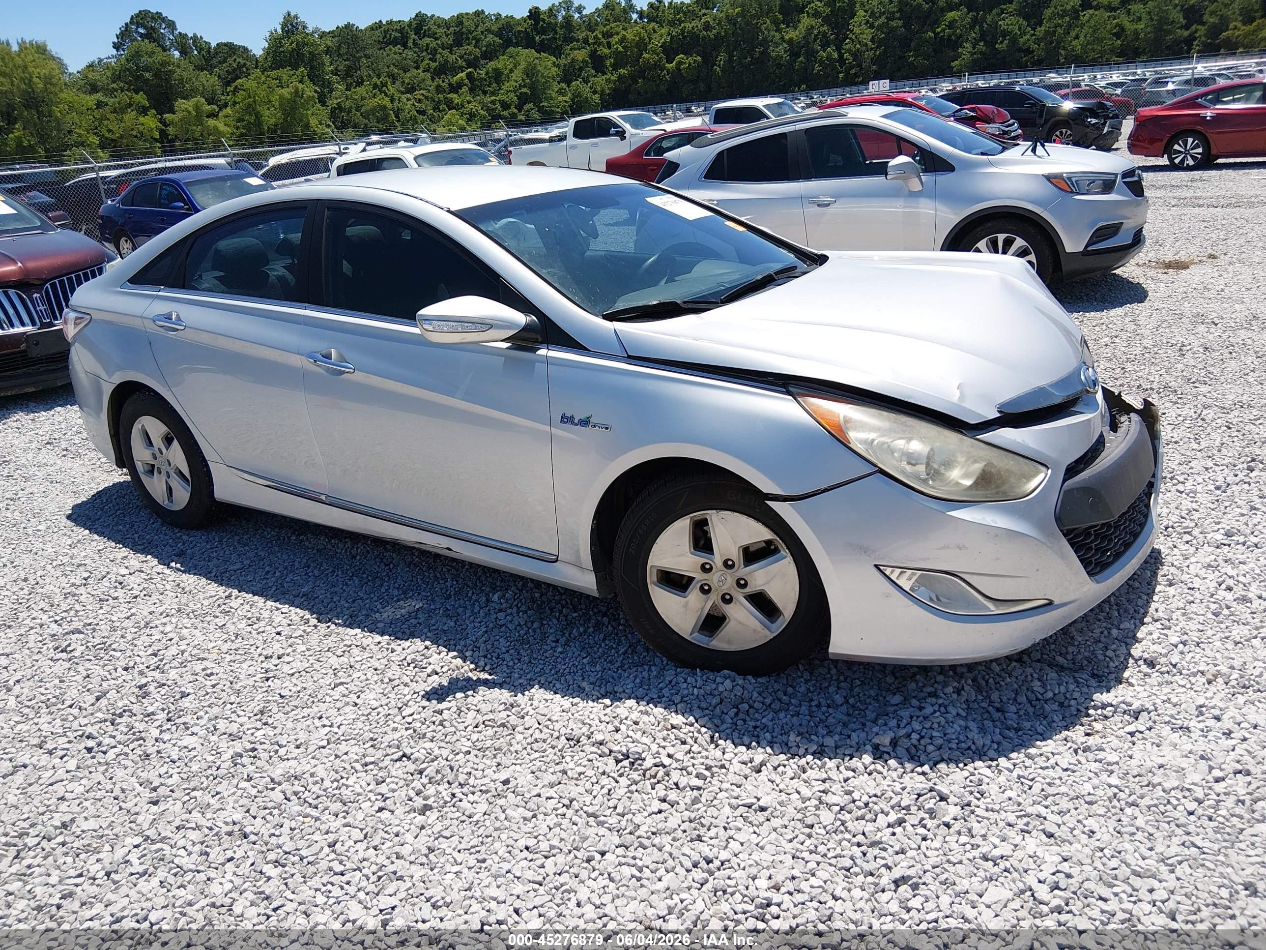 2012 Hyundai Sonata Hybrid   Silver vin: KMHEC4A49CA031506
