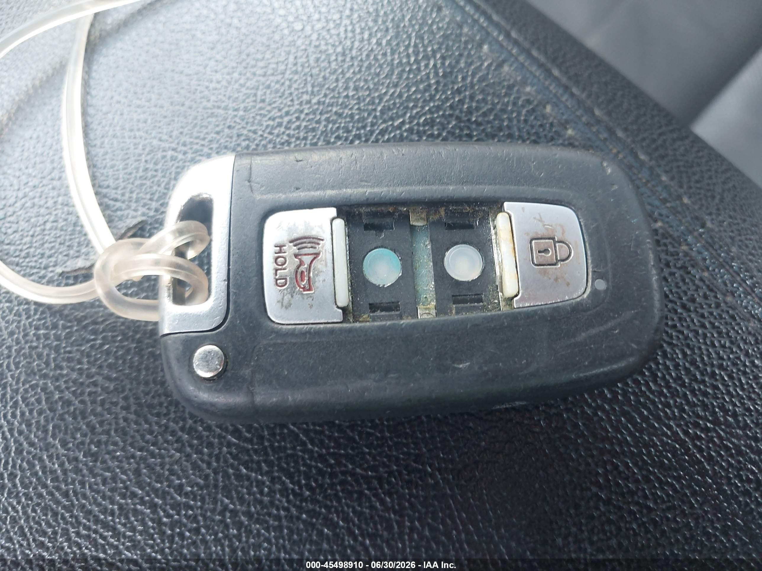 2012 Hyundai Sonata Hybrid   Silver vin: KMHEC4A49CA035779