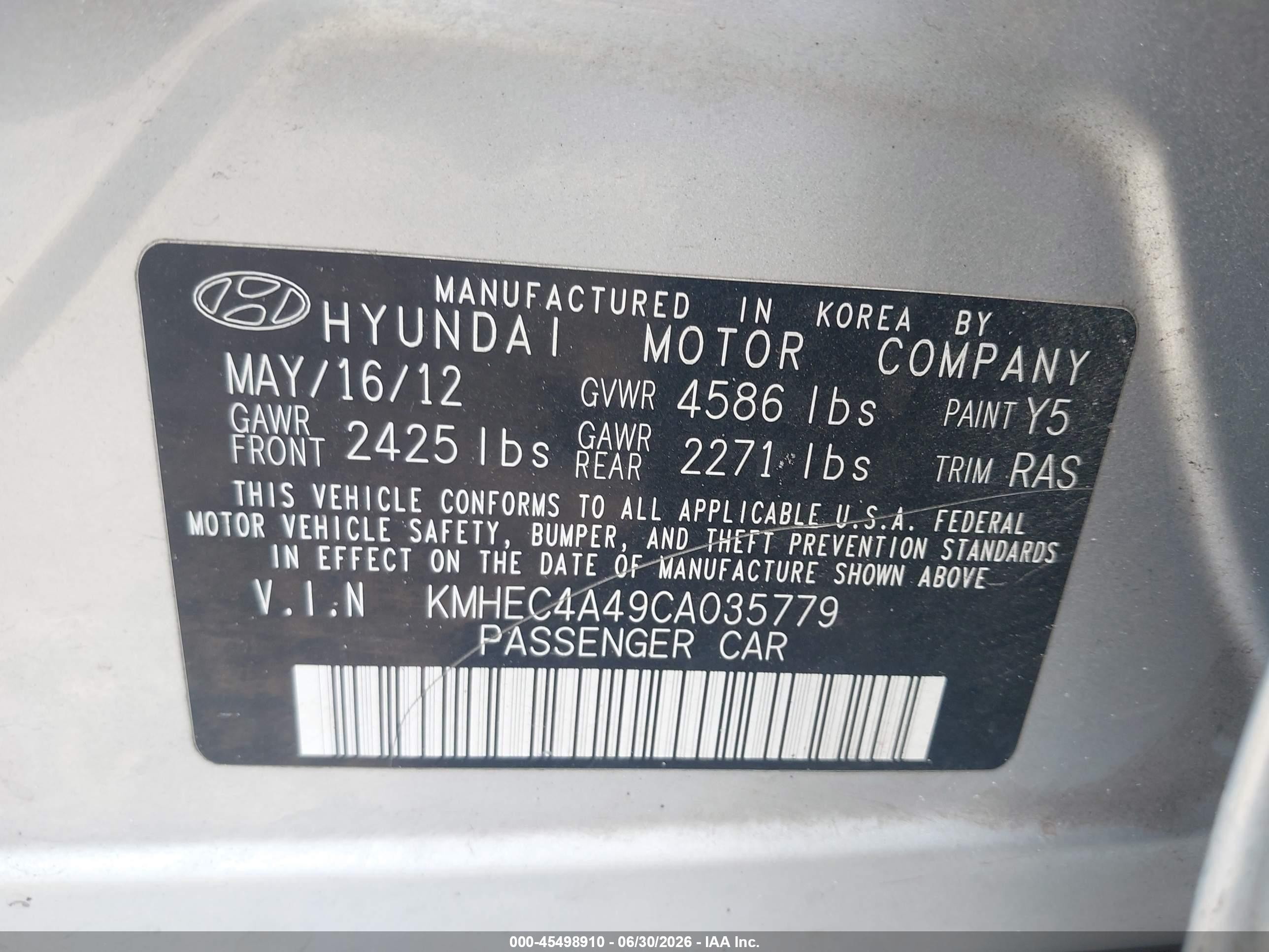 2012 Hyundai Sonata Hybrid   Silver vin: KMHEC4A49CA035779