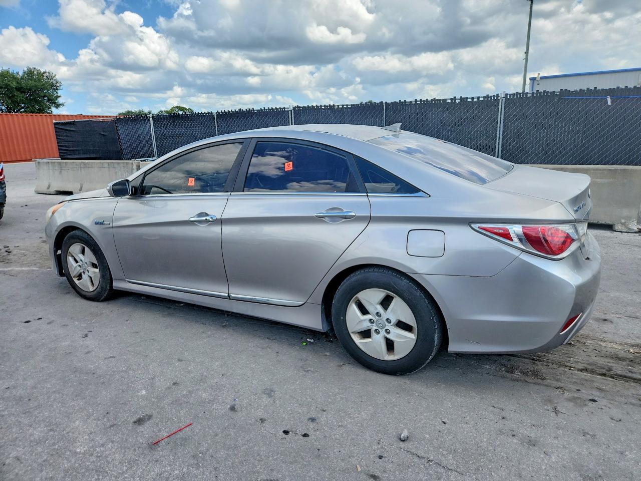 2012 Hyundai Sonata Hybrid Silver vin: KMHEC4A49CA038200