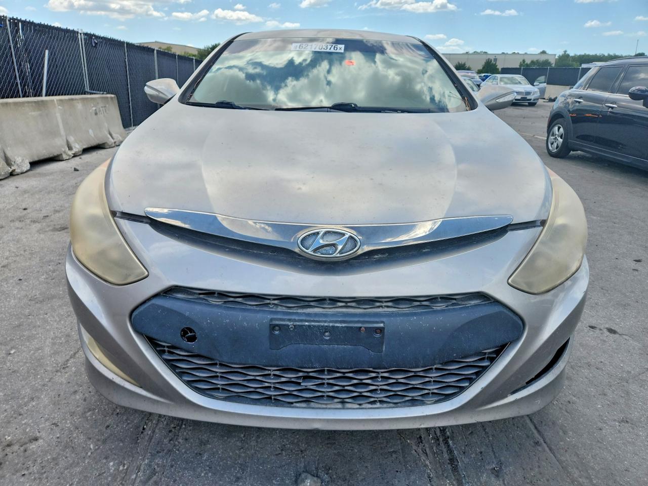 2012 Hyundai Sonata Hybrid Silver vin: KMHEC4A49CA038200