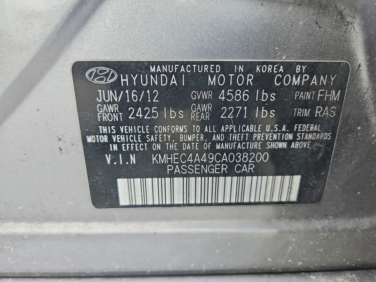 2012 Hyundai Sonata Hybrid Silver vin: KMHEC4A49CA038200