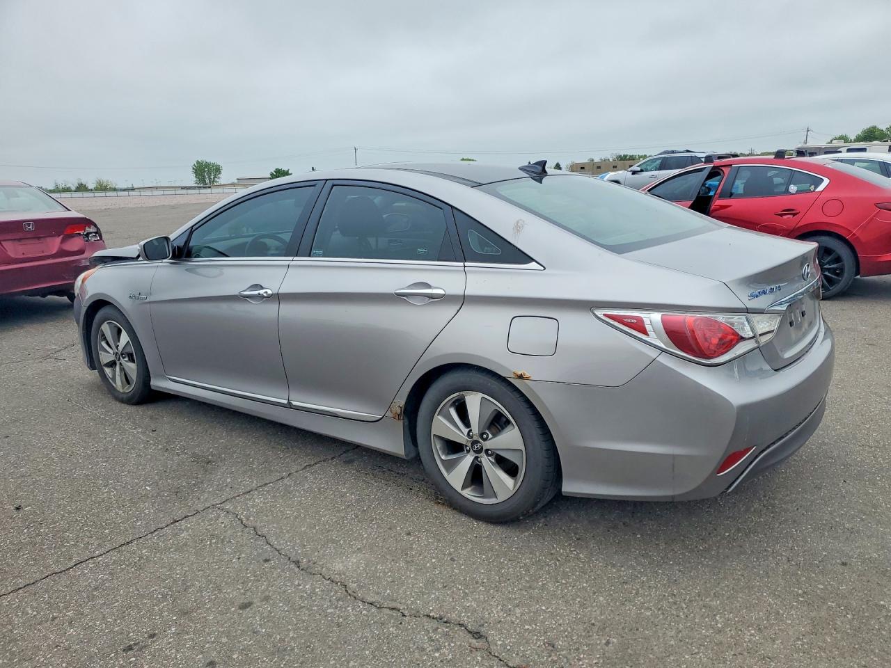 2012 Hyundai Sonata Hybrid Silver vin: KMHEC4A49CA046961