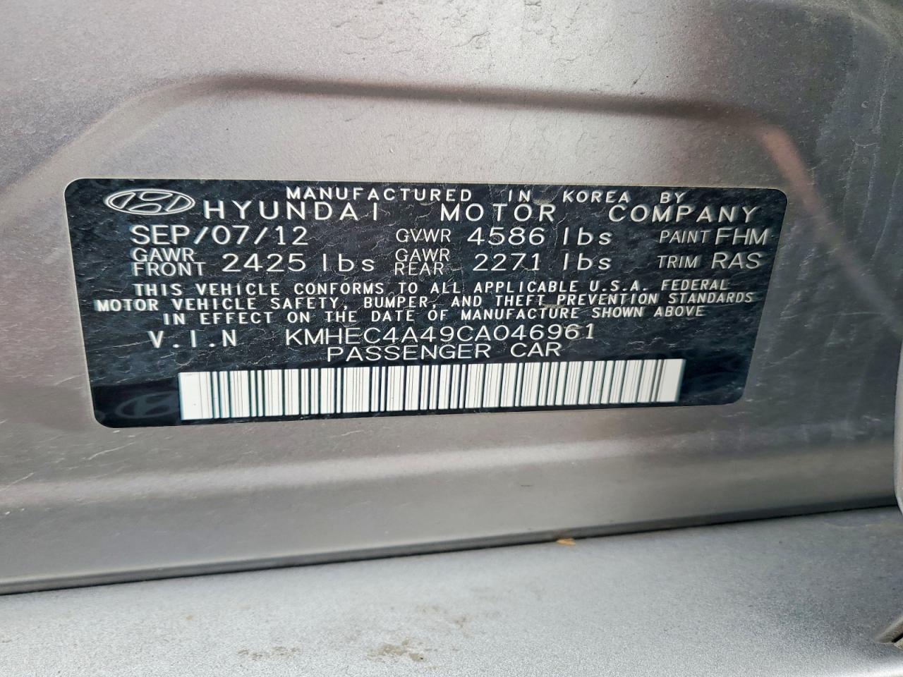 2012 Hyundai Sonata Hybrid Silver vin: KMHEC4A49CA046961
