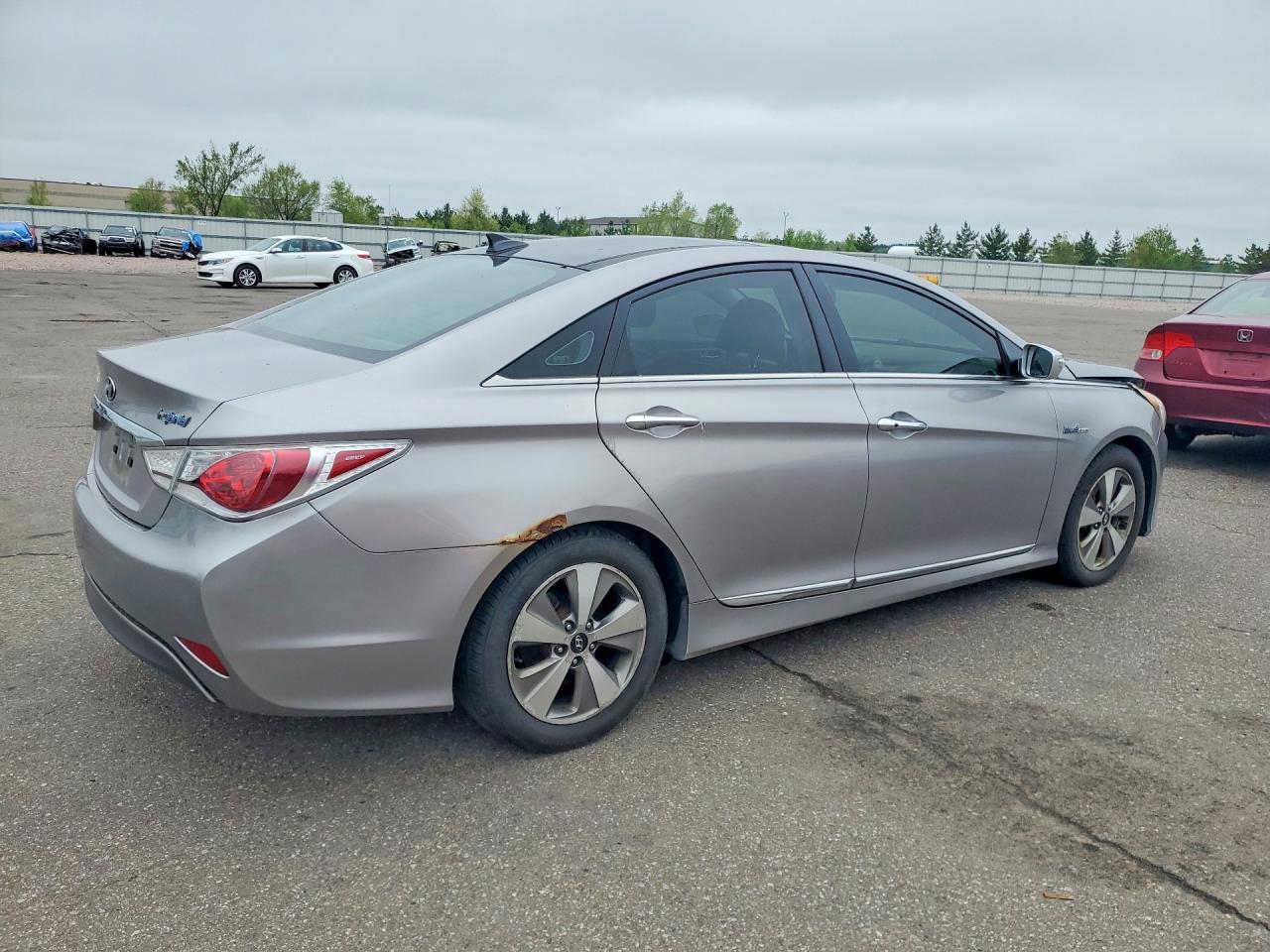 2012 Hyundai Sonata Hybrid Silver vin: KMHEC4A49CA046961