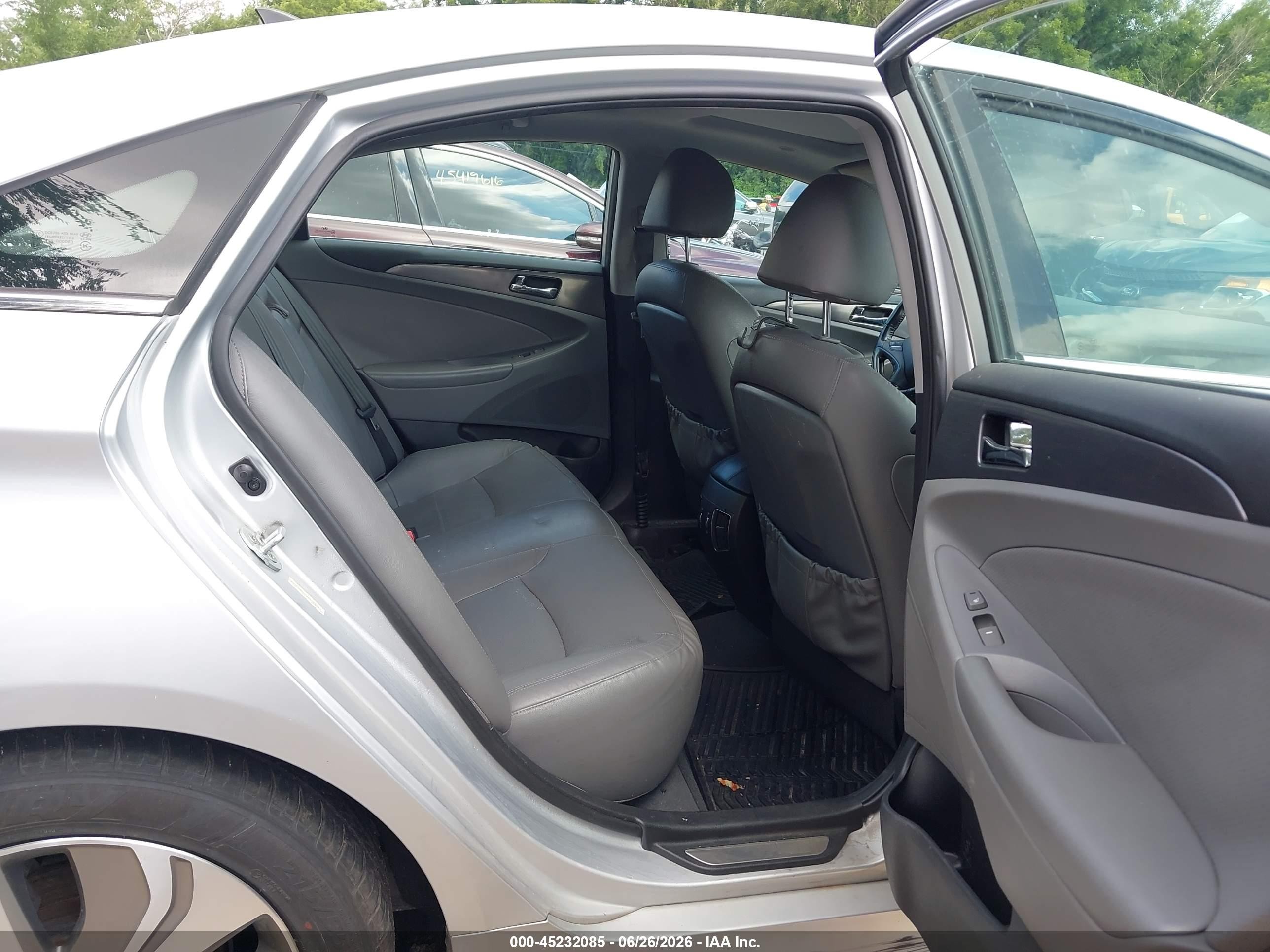2013 Hyundai Sonata Hybrid Limited Серый vin: KMHEC4A49DA050249