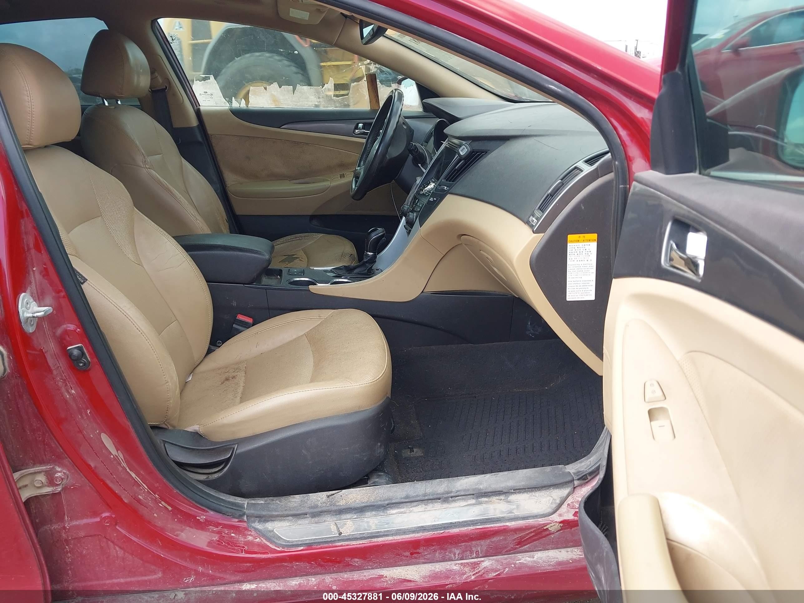 2013 Hyundai Sonata Hybrid Limited Red vin: KMHEC4A49DA068492