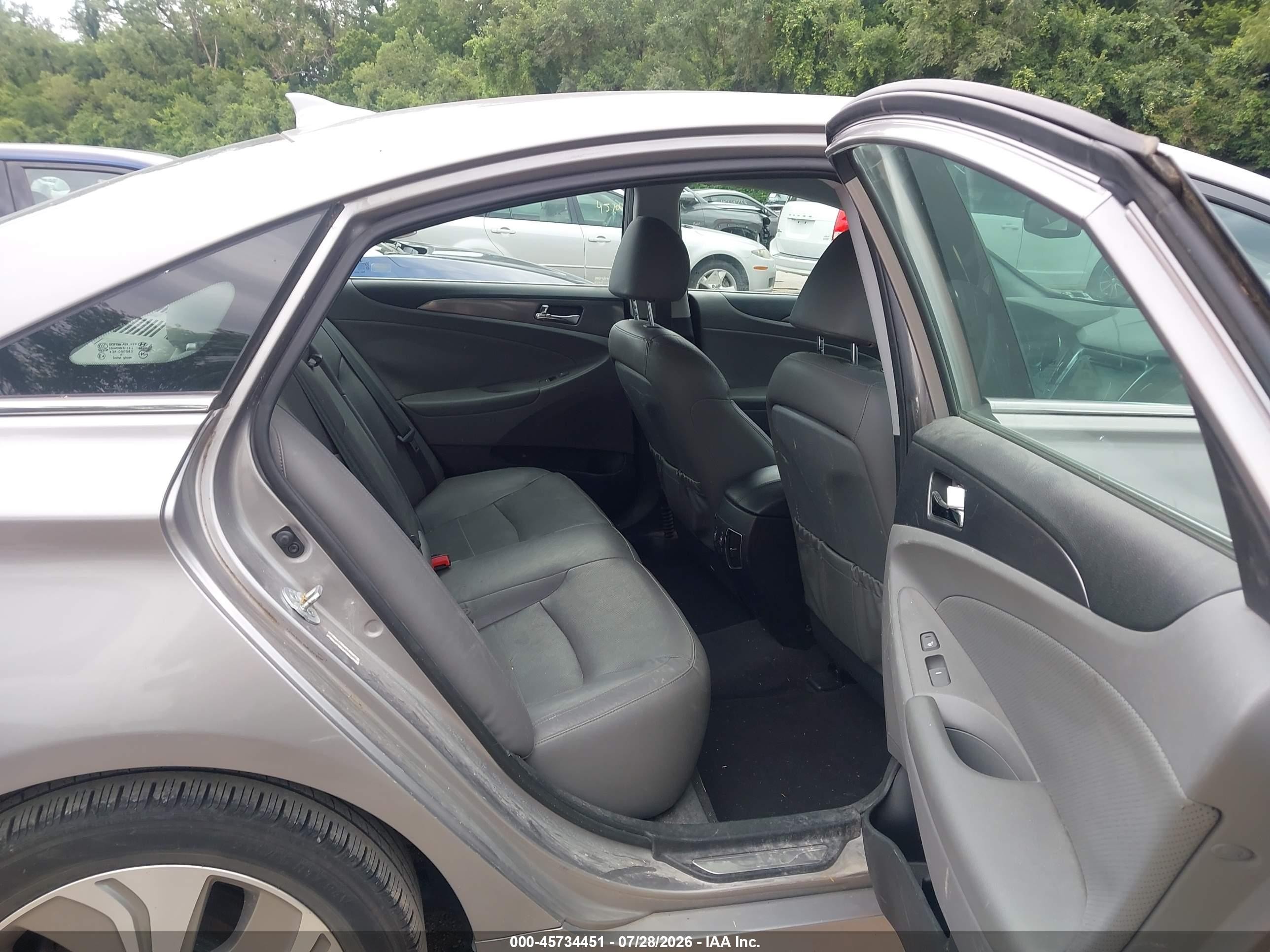 2013 Hyundai Sonata Hybrid Limited Silver vin: KMHEC4A49DA100244