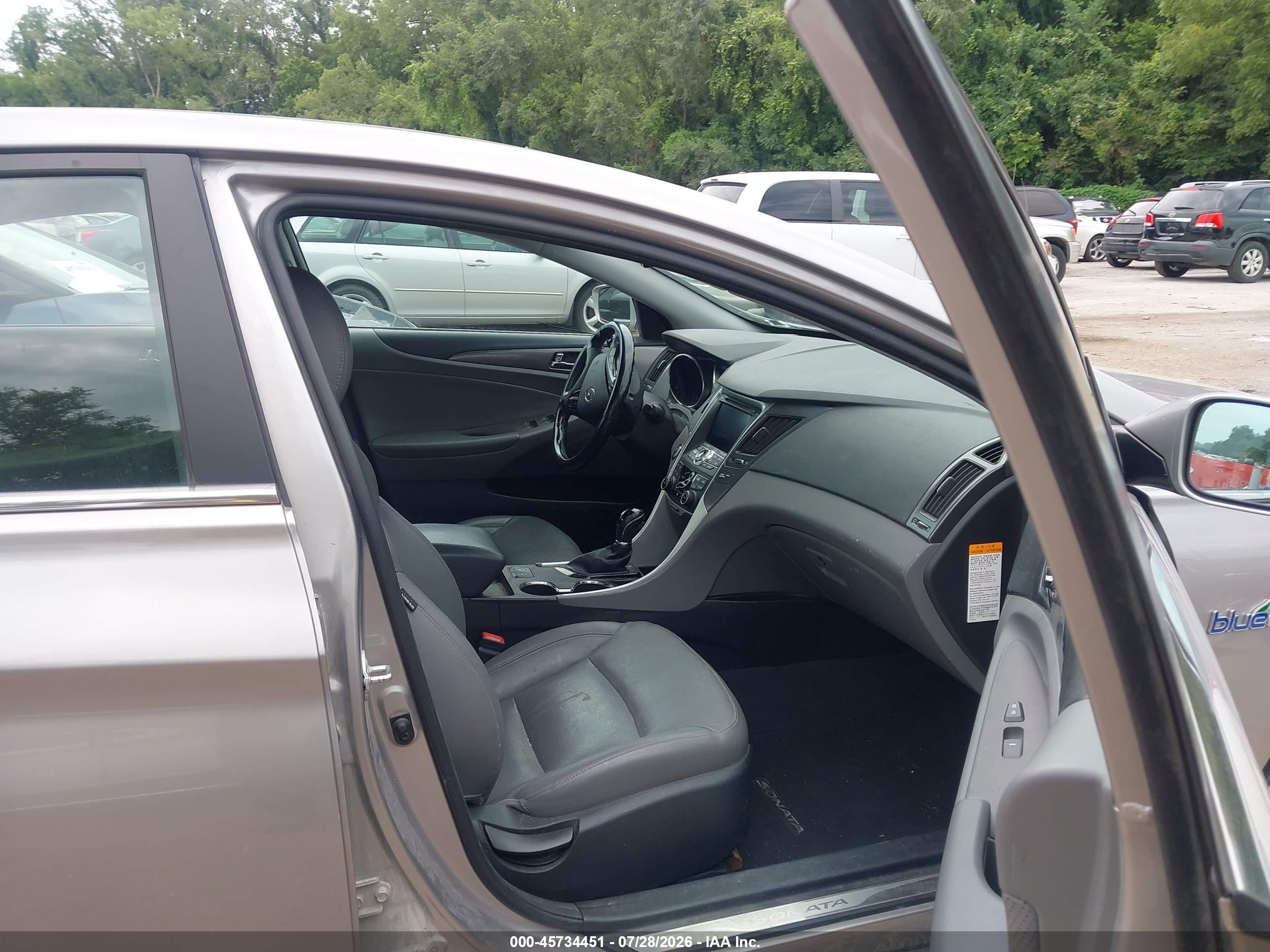 2013 Hyundai Sonata Hybrid Limited Silver vin: KMHEC4A49DA100244