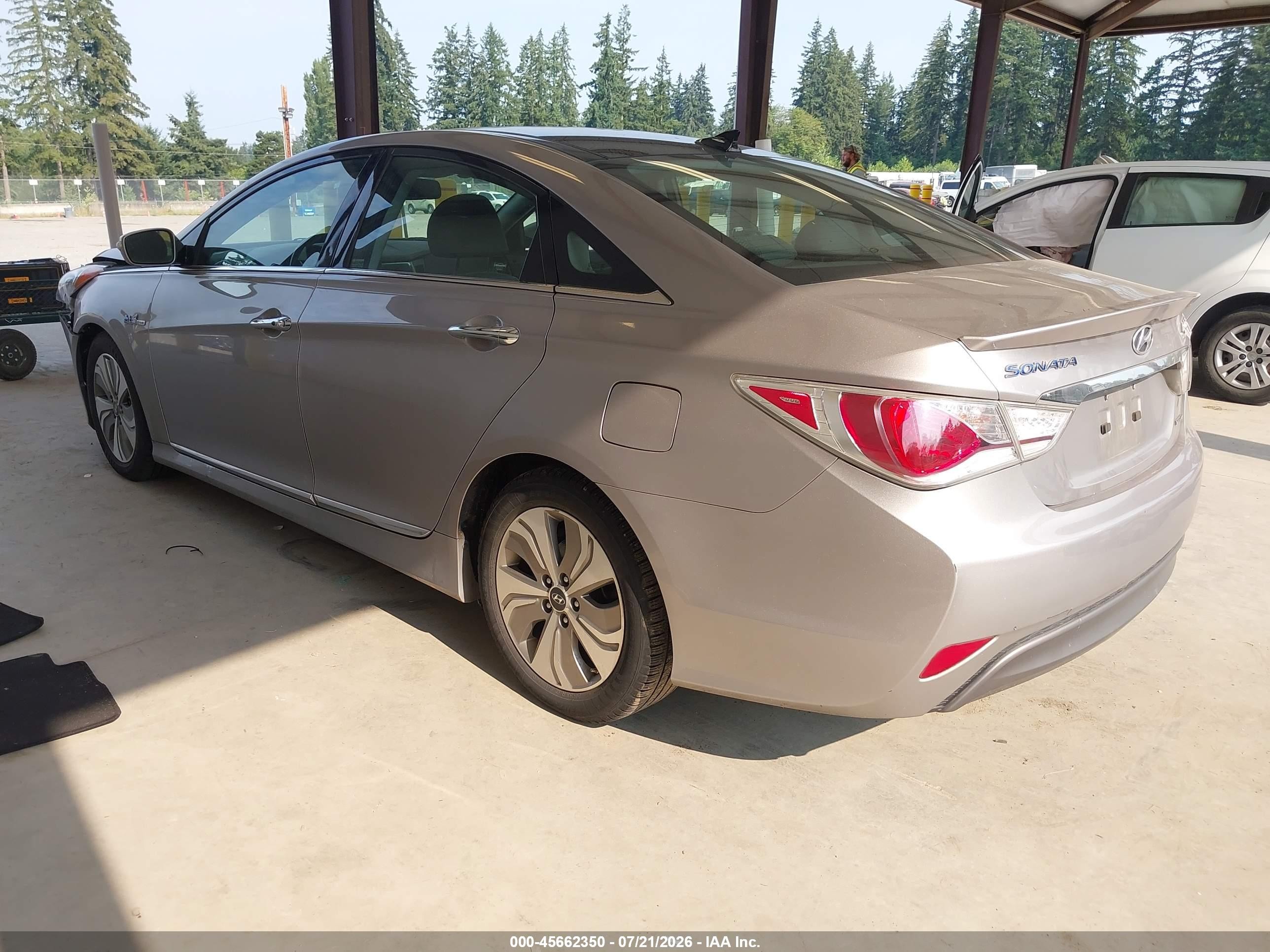 2014 Hyundai Sonata Hybrid Limited Silver vin: KMHEC4A49EA102478