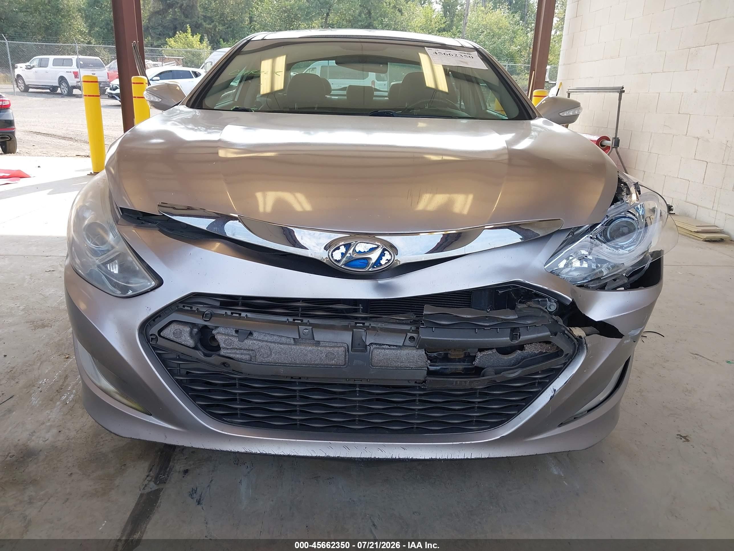 2014 Hyundai Sonata Hybrid Limited Silver vin: KMHEC4A49EA102478