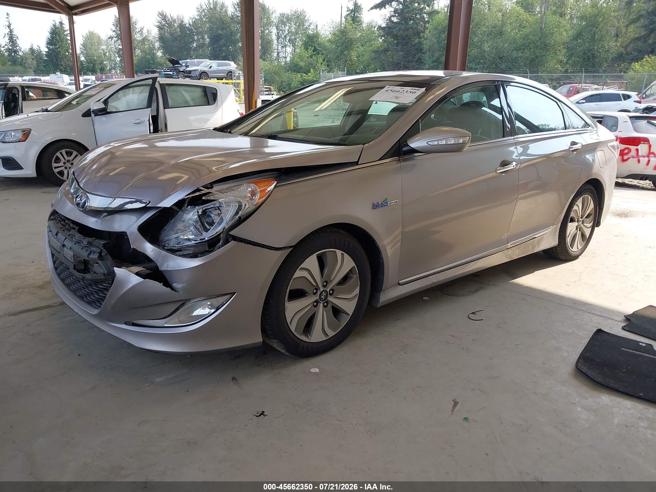 2014 Hyundai Sonata Hybrid Limited Silver vin: KMHEC4A49EA102478