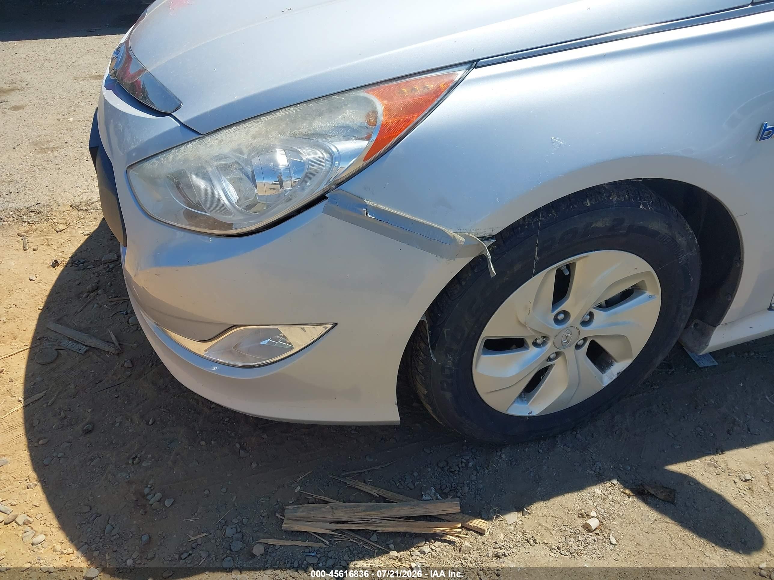 2014 Hyundai Sonata Hybrid   Silver vin: KMHEC4A49EA115375