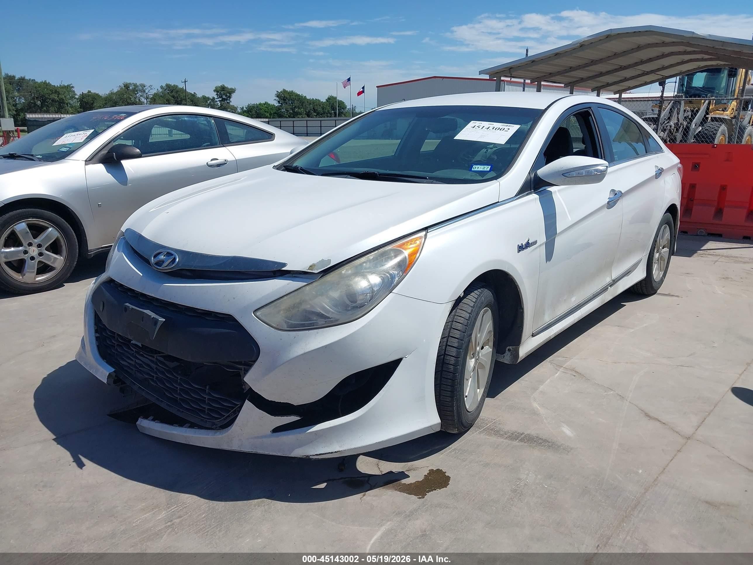 2014 Hyundai Sonata Hybrid   White vin: KMHEC4A49EA116588