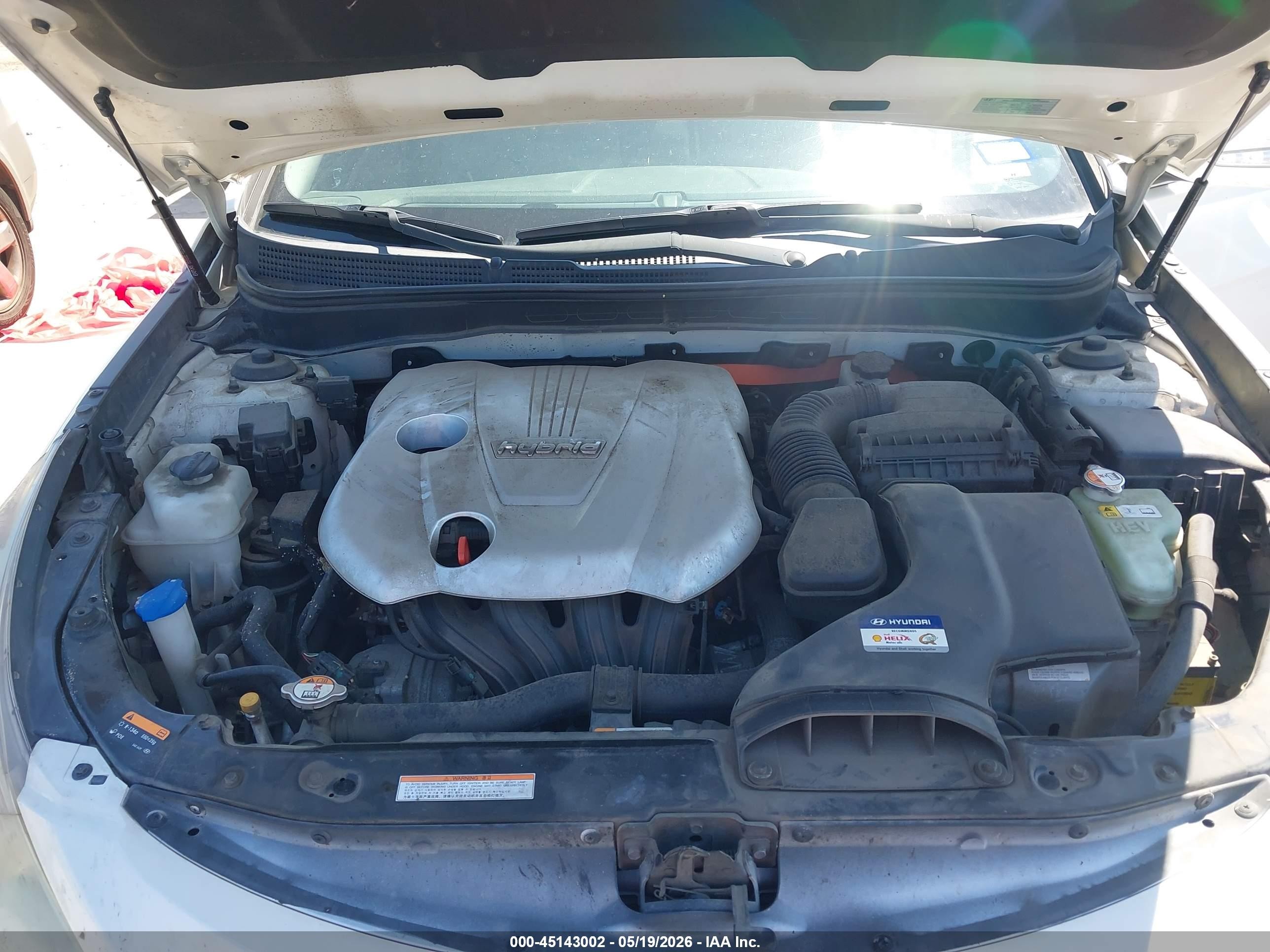 2014 Hyundai Sonata Hybrid   White vin: KMHEC4A49EA116588