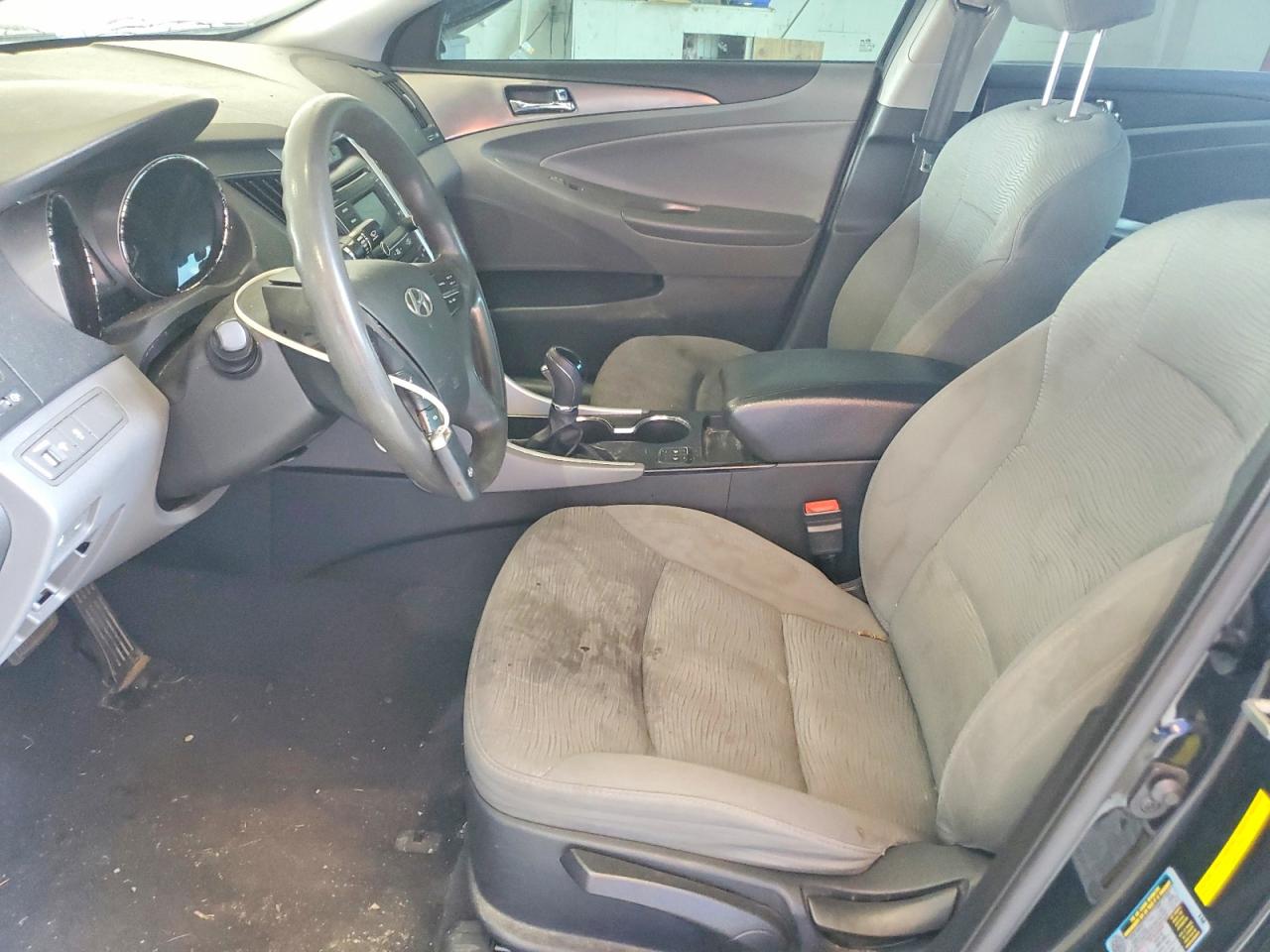 2015 Hyundai Sonata Hybrid Base Black vin: KMHEC4A49FA122201